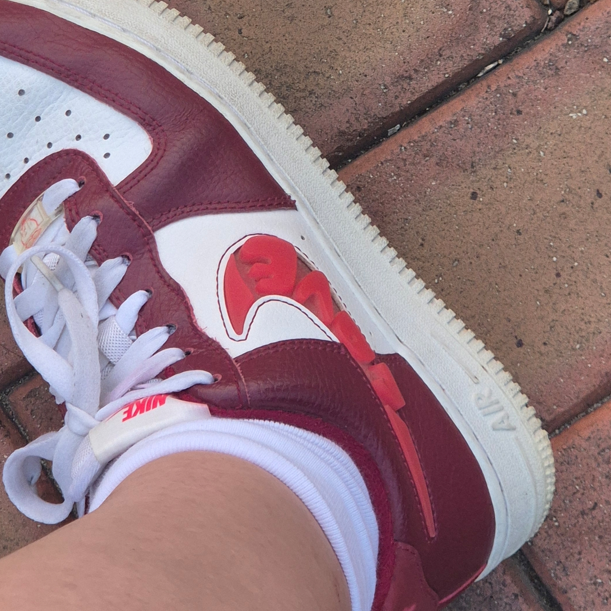 (W) Nike Air Force 1 '07 SE Low Love for All 착용 스타일 - 1
