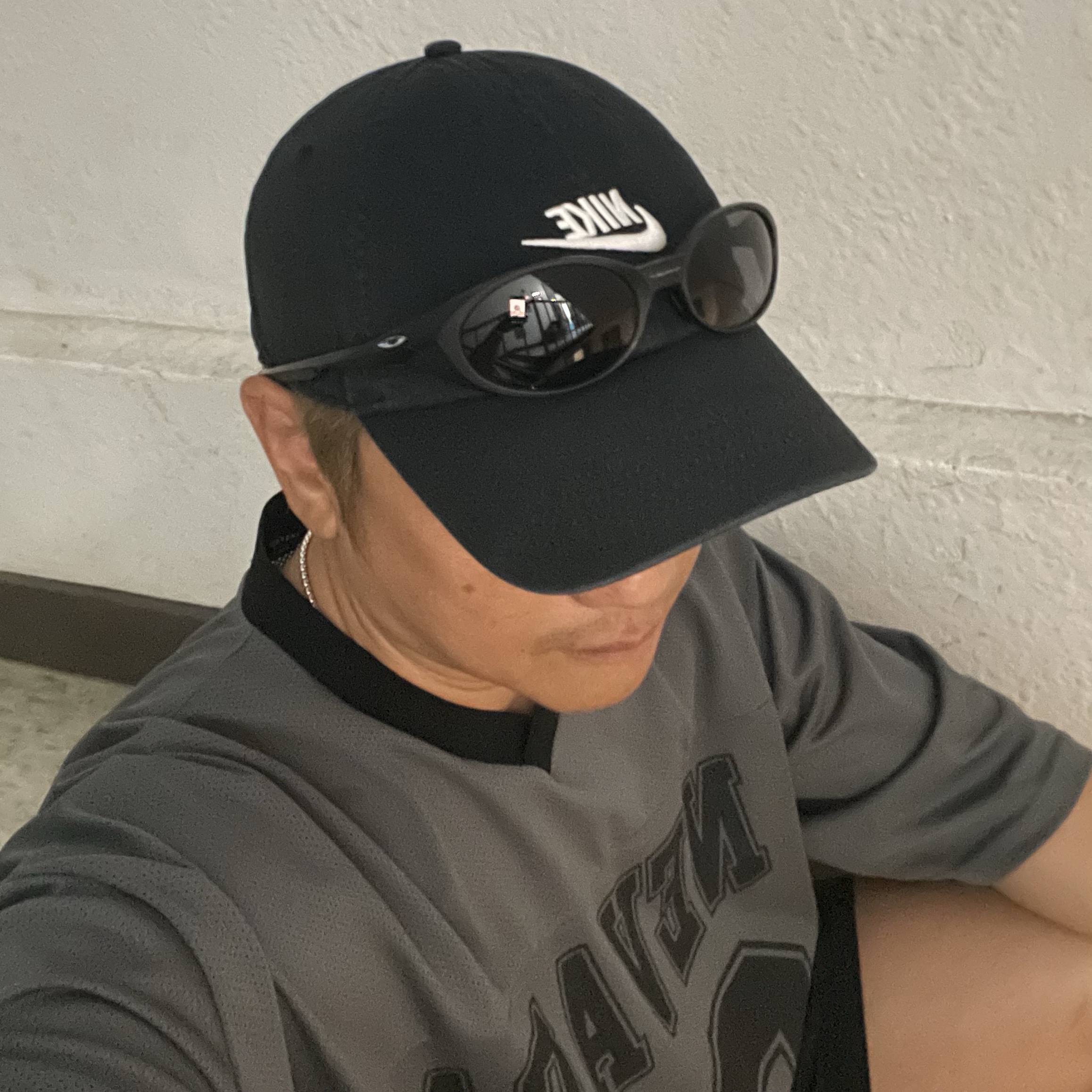 Oakley Eye Jacket Redux Matte Black Frame Prizm Grey Lenses High Bridge Fit 착용 스타일