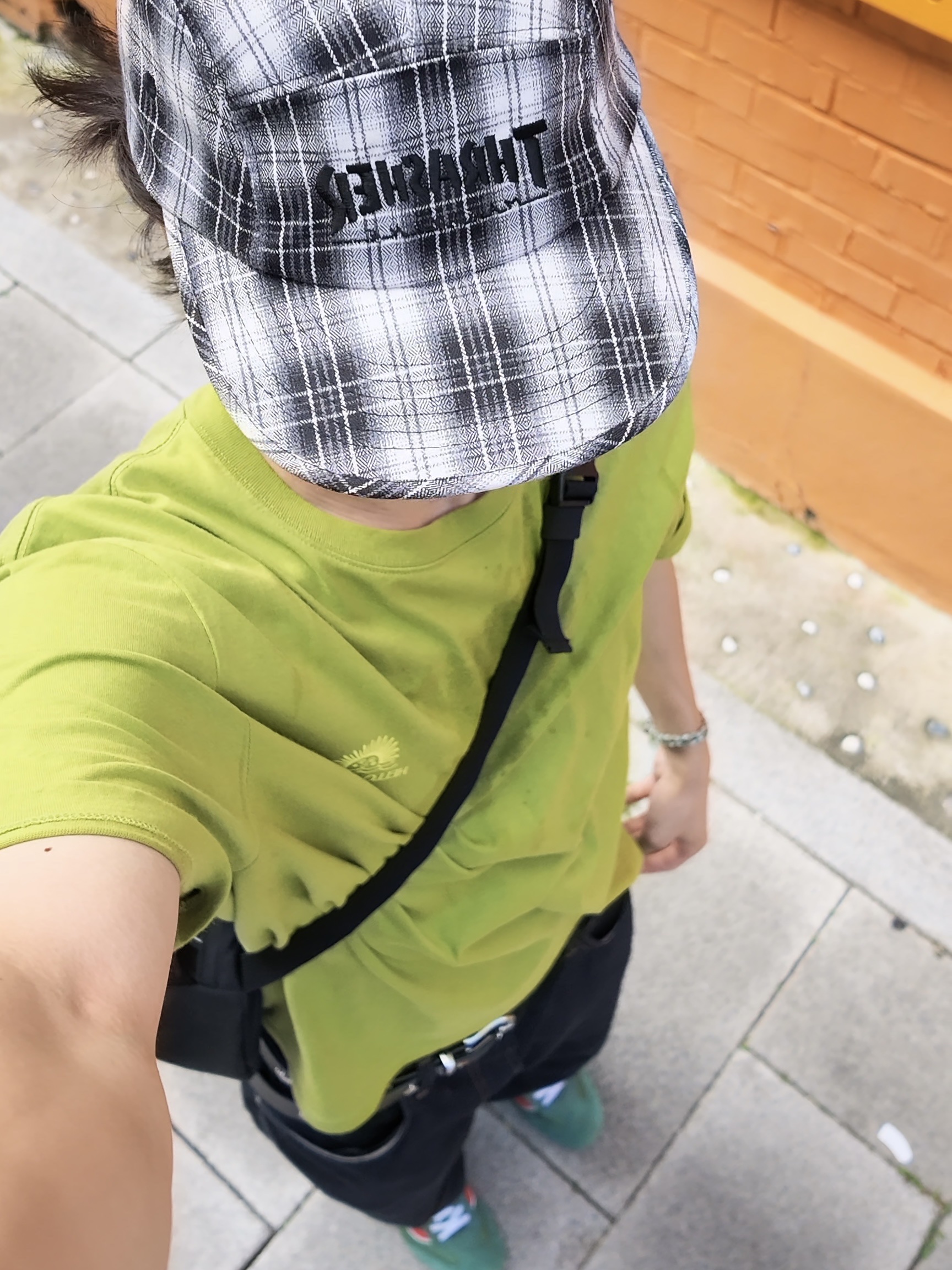 THRASHER Magazine Logo Check Camp Cap Black, Vans Super Low Pro Green 착용 스타일
