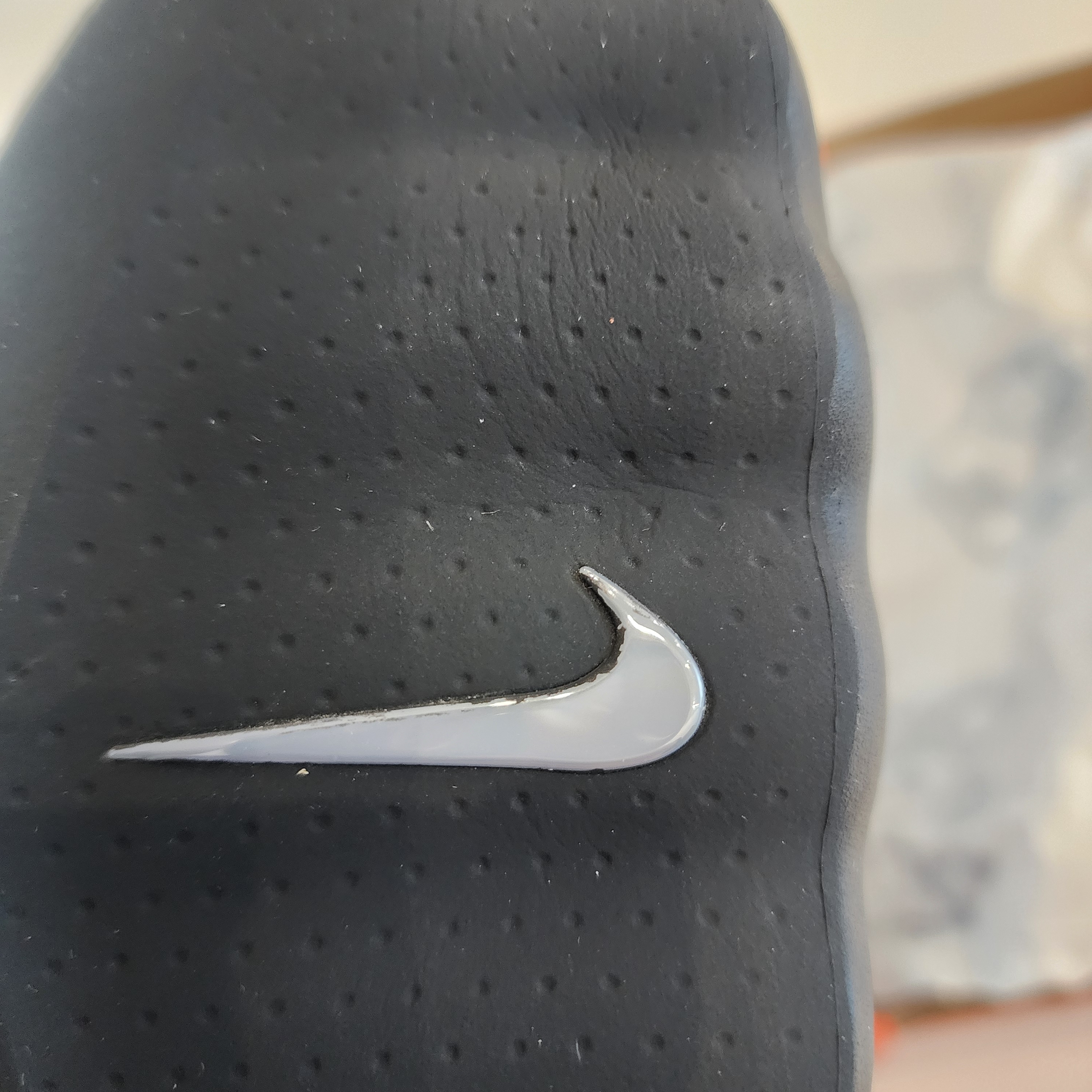 Nike Mind 001 Black Chrome 착용 스타일 - 2
