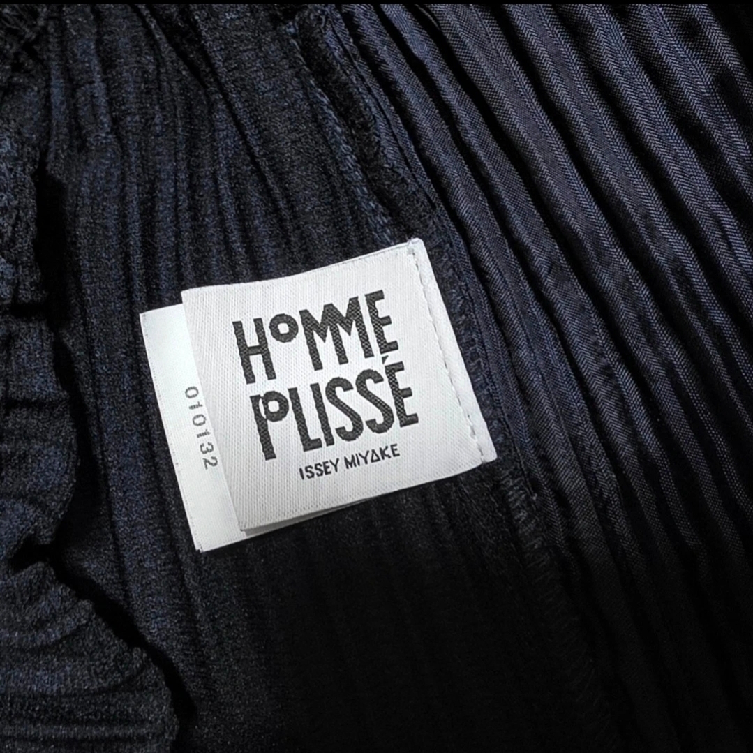 Homme Plisse Issey Miyake Straight Basics Pants Navy 착용 스타일 - 2