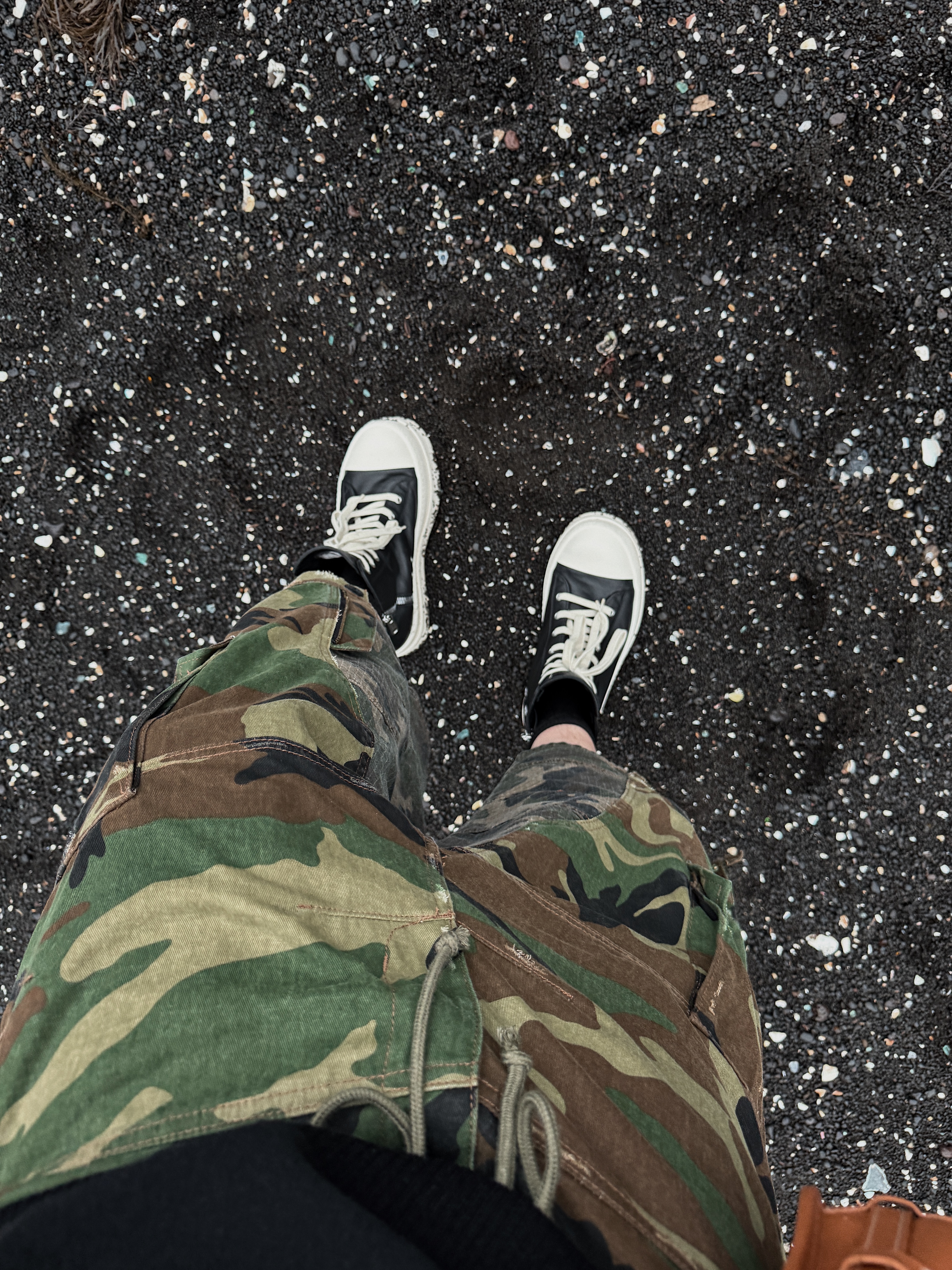 Peaceminusone x Verdy 5 Panel Ball Cap Red, Protocol Index Upside Down Cargo Shorts Camo 착용 스타일 - 6