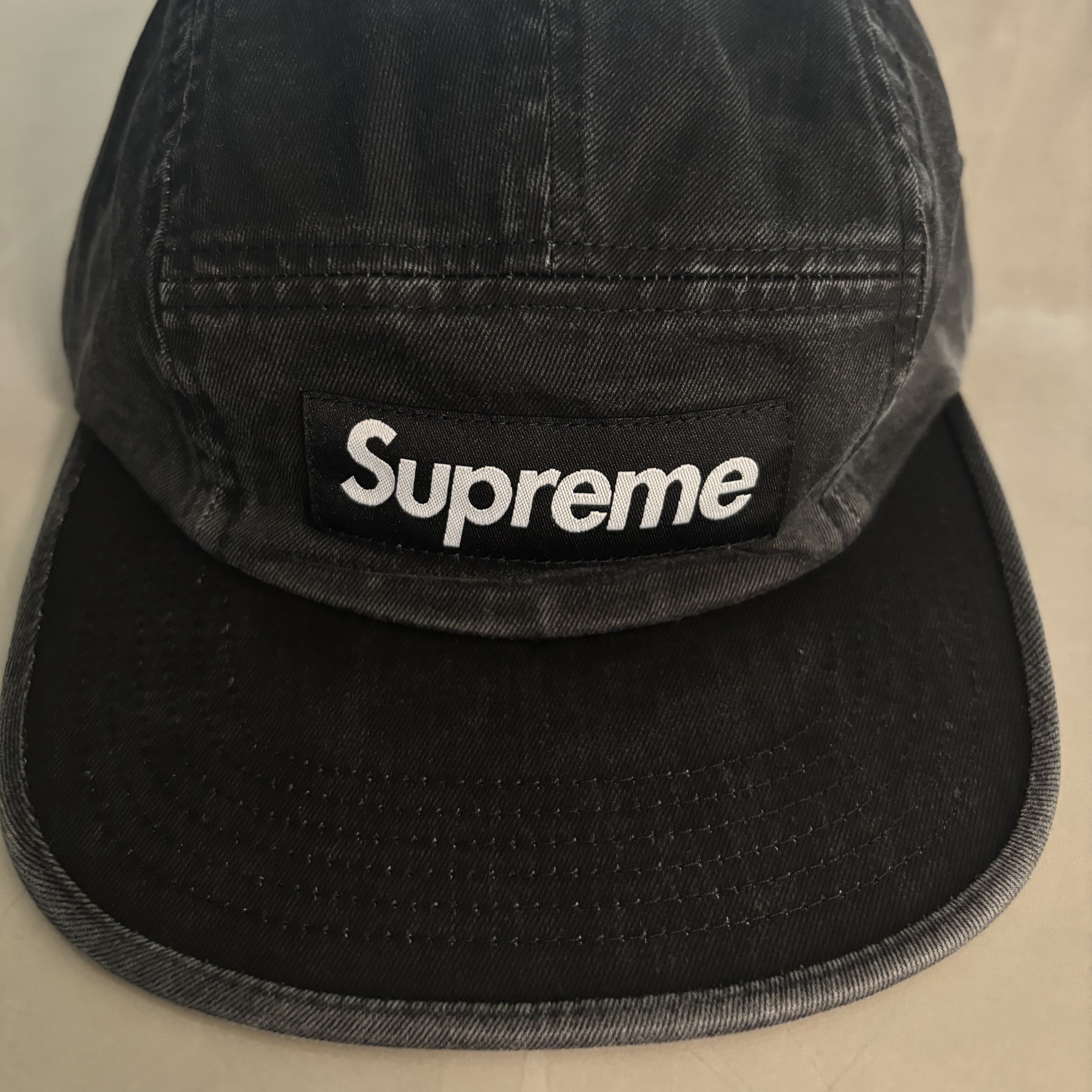Supreme Washed Chino Twill Camp Cap Black - 25SS 착용 스타일