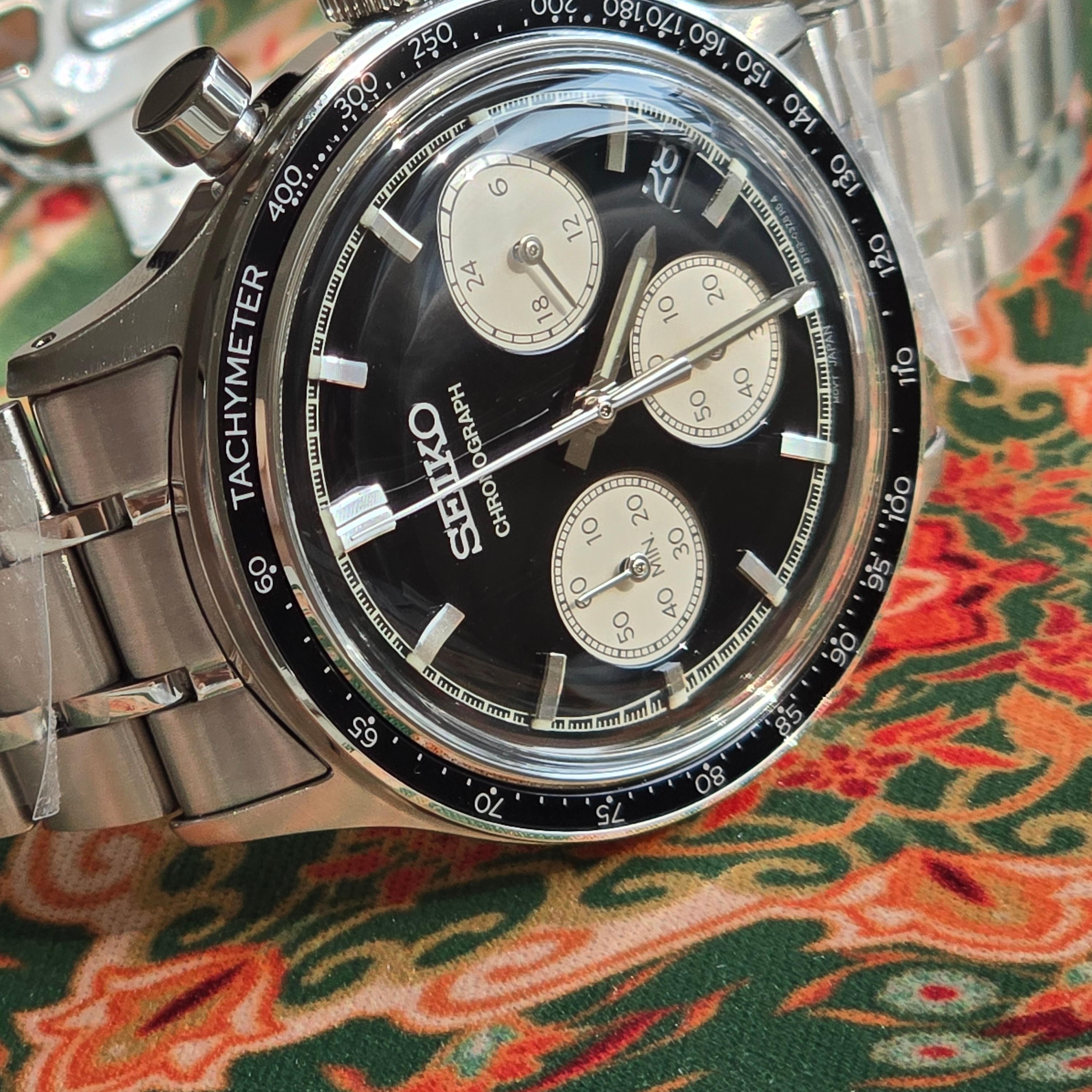 Seiko SSB479 38.7mm Stainless Steel Black 착용 스타일
