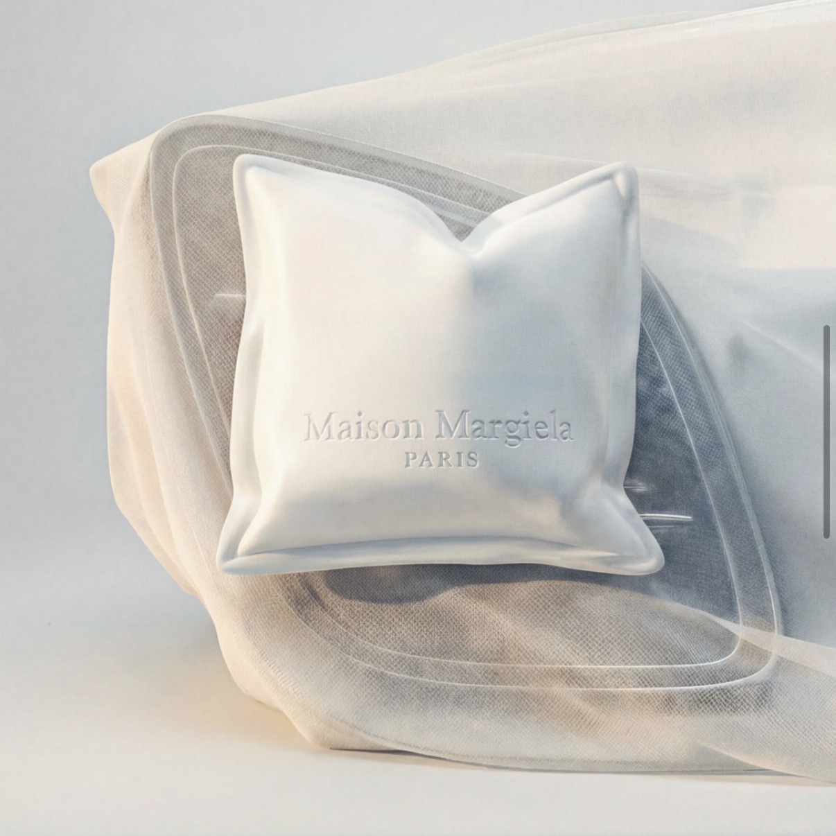 [사은품 이벤트] MAISON MARGIELA REPLICA LAZY SUNDAY MORNING CAR DIFFUSER 착용 스타일 - 1