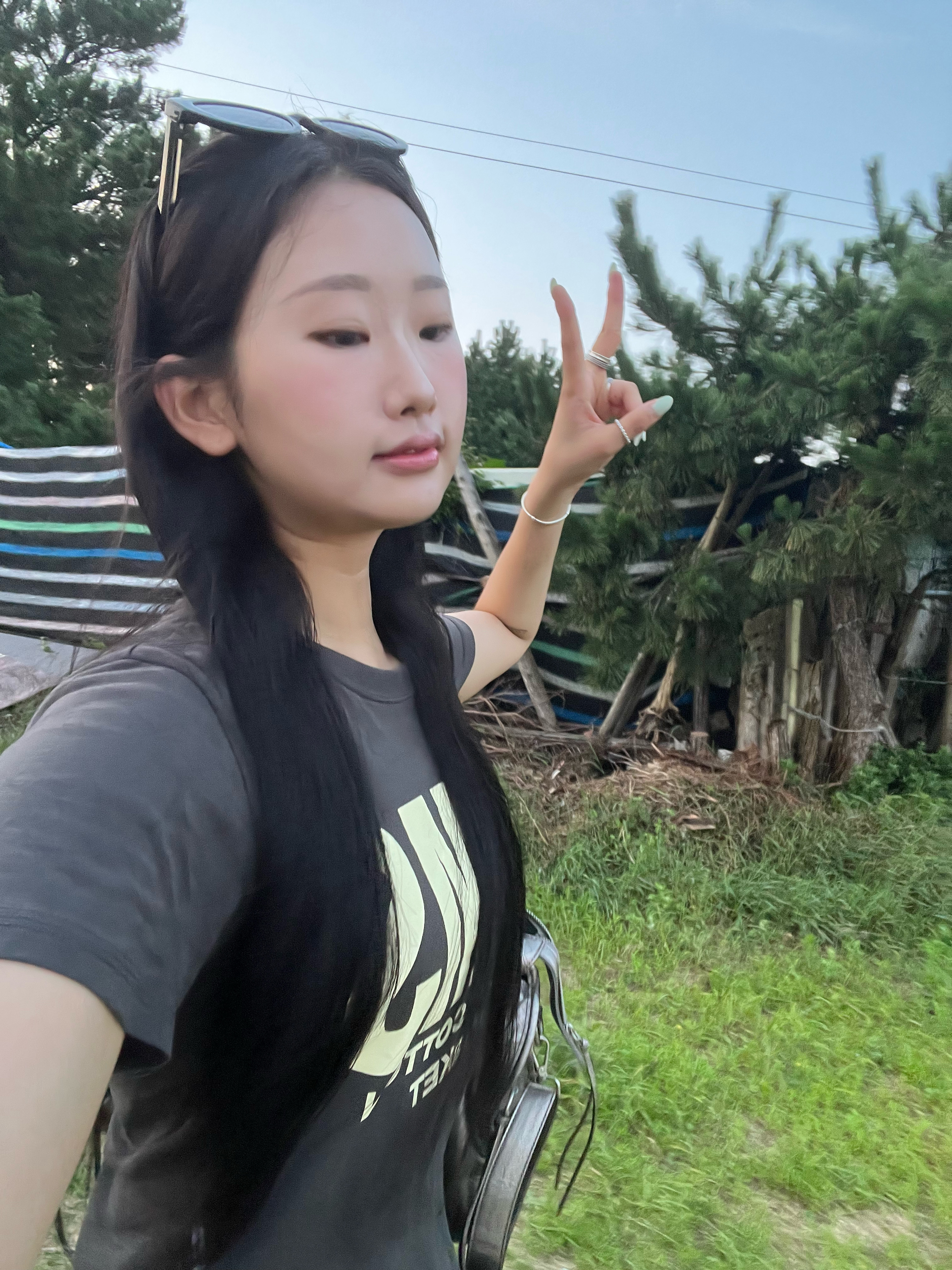 Kims Fresh Cotton Market (Unisex) Messy Alpha Logo Tee Charcoal, (W) Pandora Moments Barrel Clasp Snake Chain Bracelet Sterling Silver ์ฐฉ์ฉ ์คํ์ผ - 2