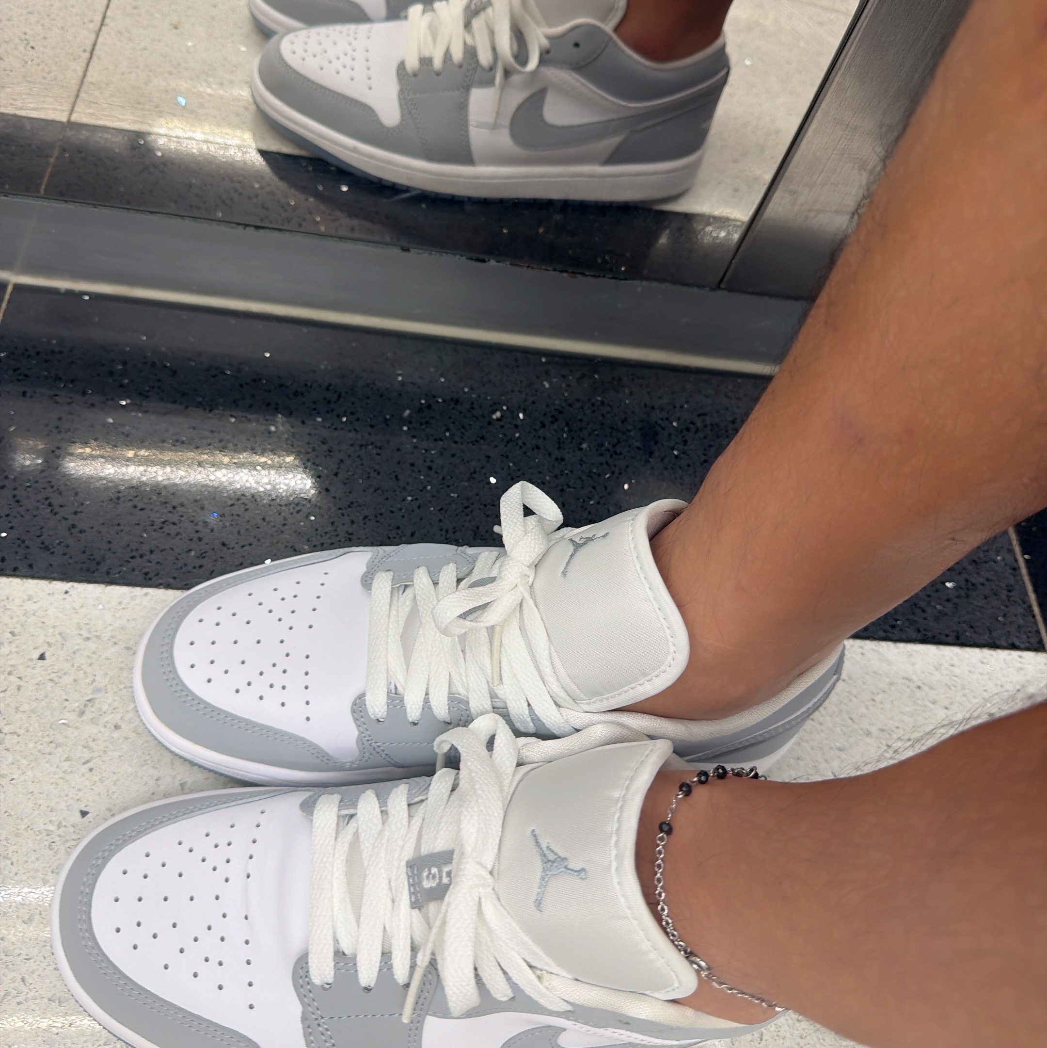 (W) Jordan 1 Low White Wolf Grey 착용 스타일