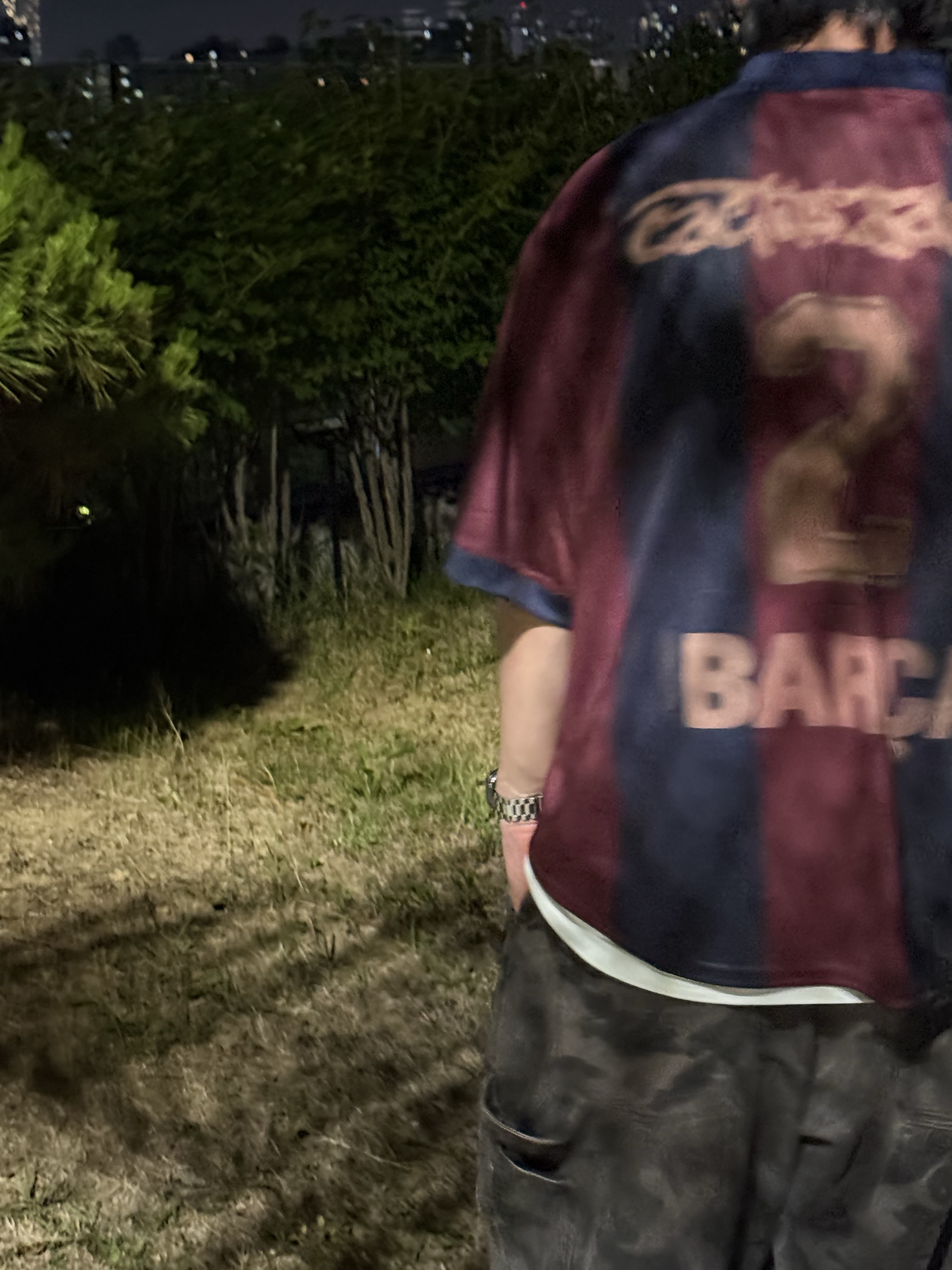 Nike FC Barcelona x Travis Scott Retro 2000/01 Home Skeleton Jersey Multicolor (Non Marking Ver.) 착용 스타일 - 2