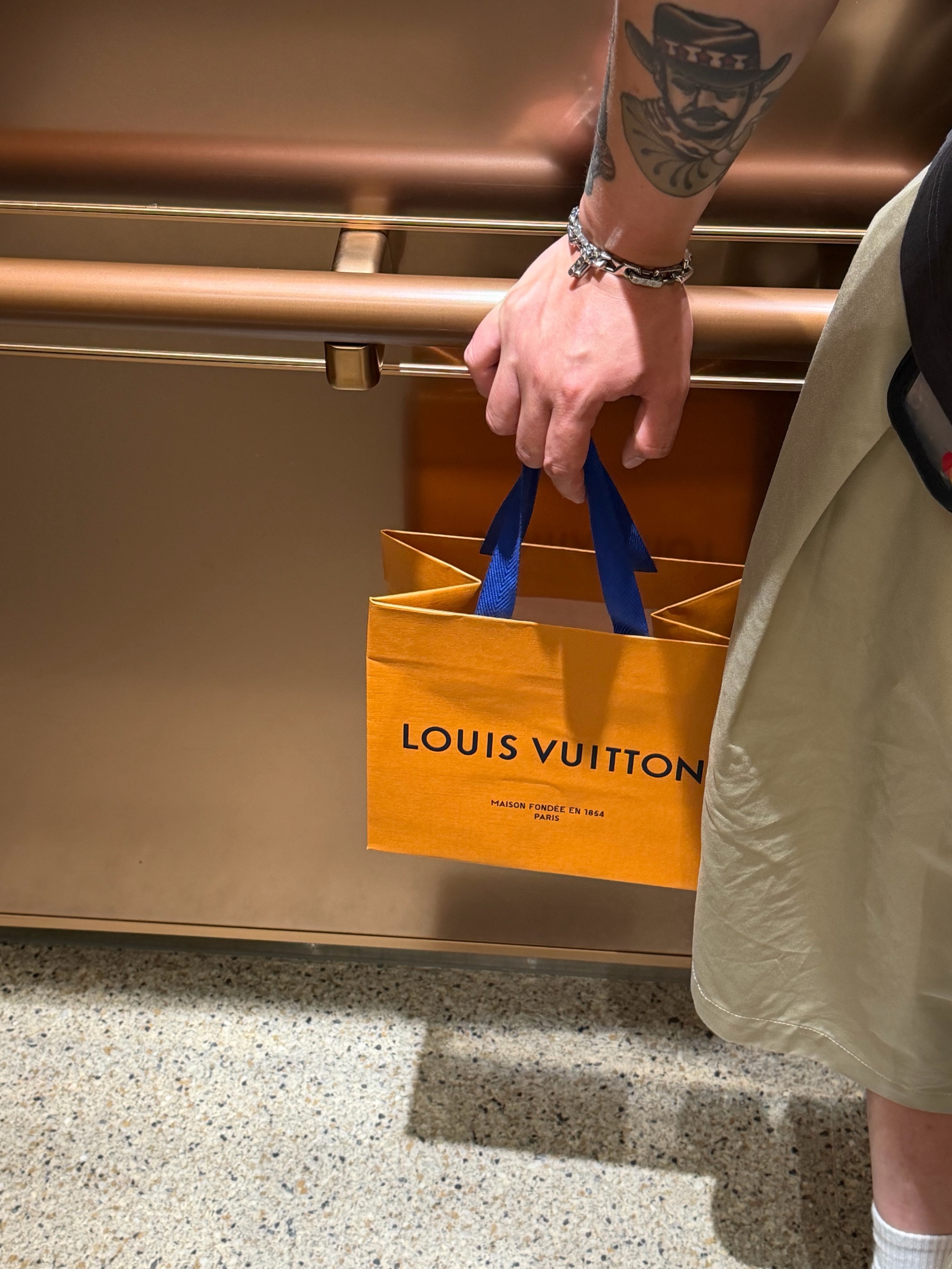 Louis Vuitton Monogram Chain Bracelet Silver 착용 스타일