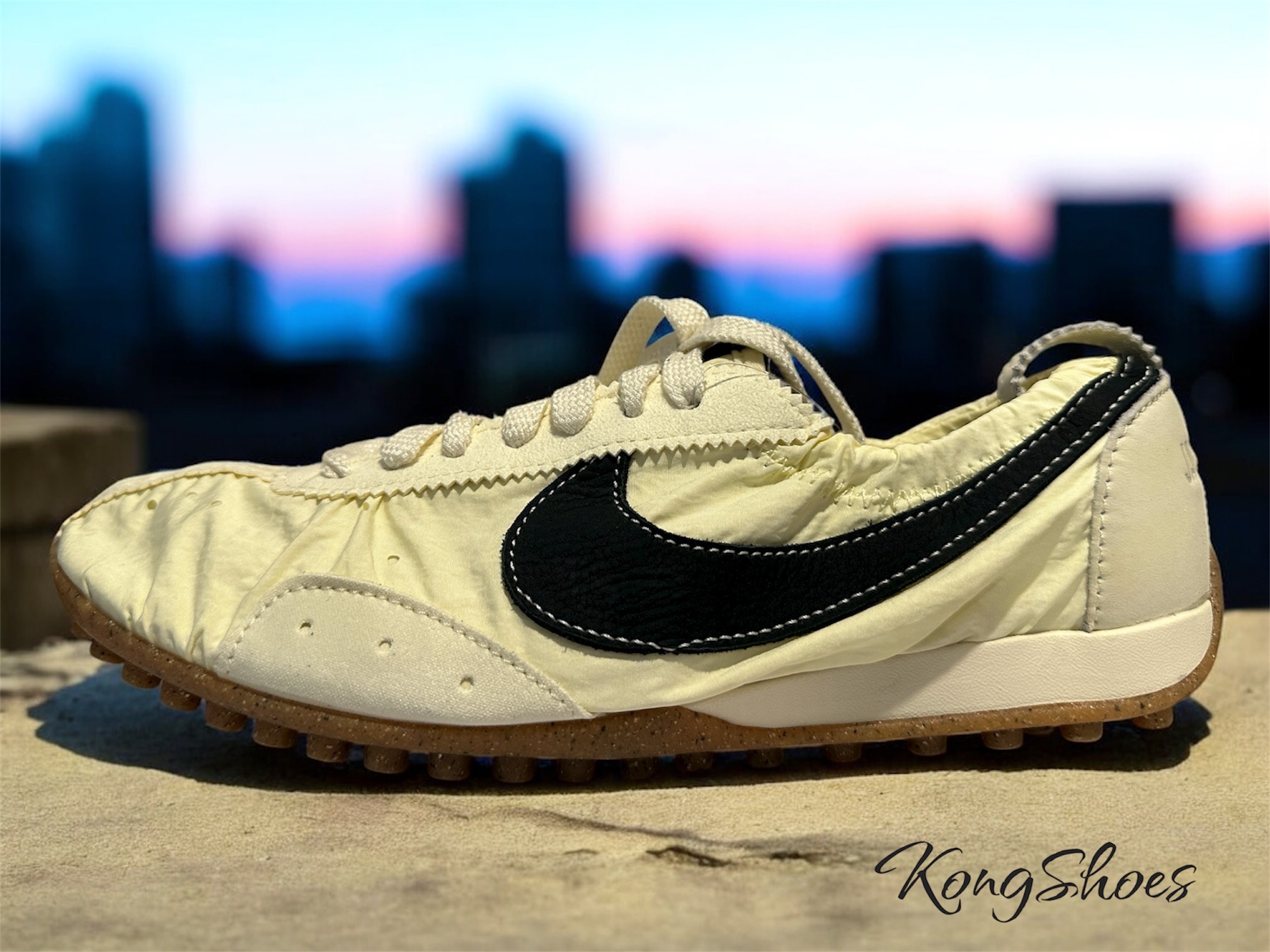 Nike x Jacquemus Moon Shoe SP Alabaster Off Noir 착용 스타일