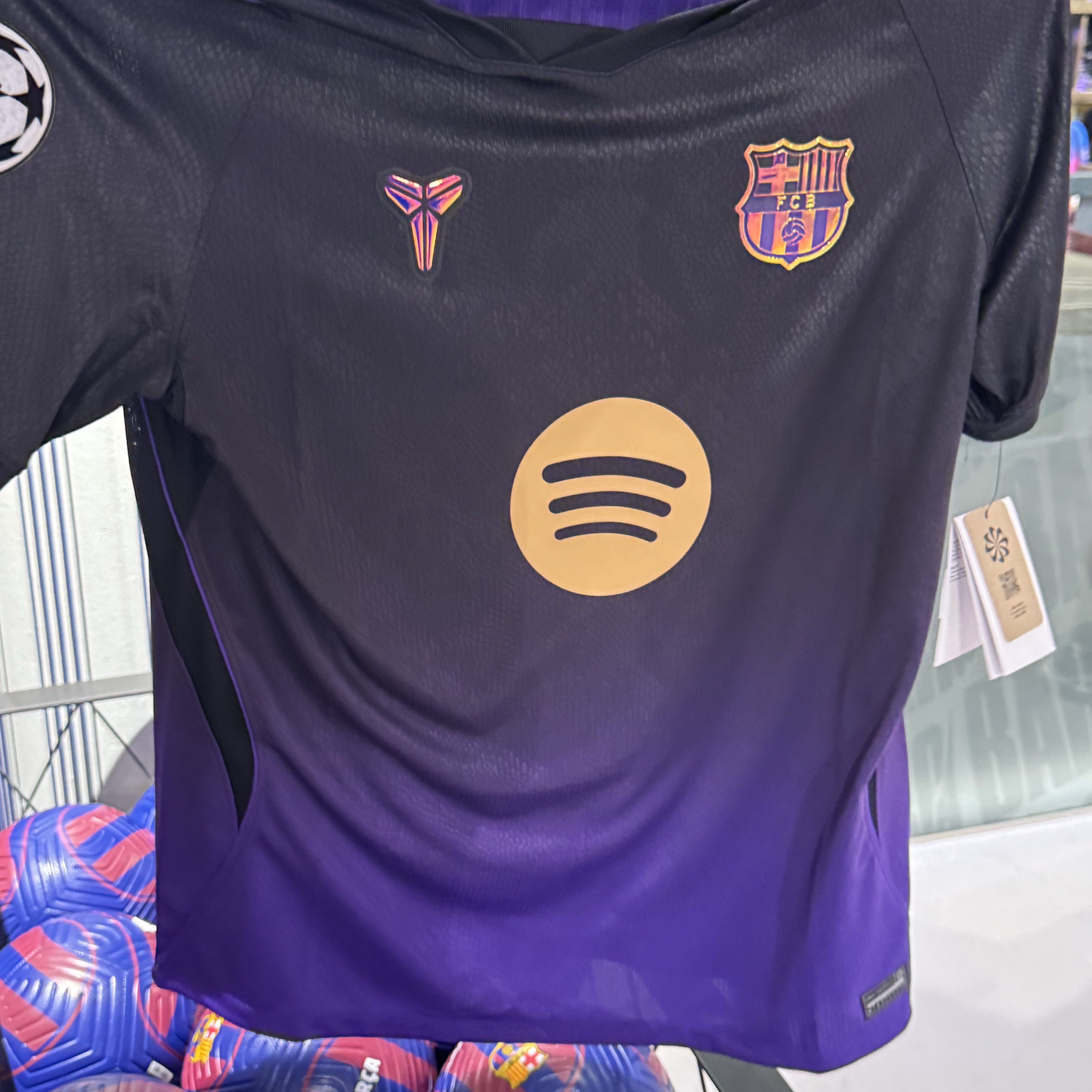 Nike FC Barcelona 2026/27 Stadium Away Dri-Fit Replica Jersey Field Purple Black (II1912-505) (Non Marking Ver.) 착용 스타일 - 1