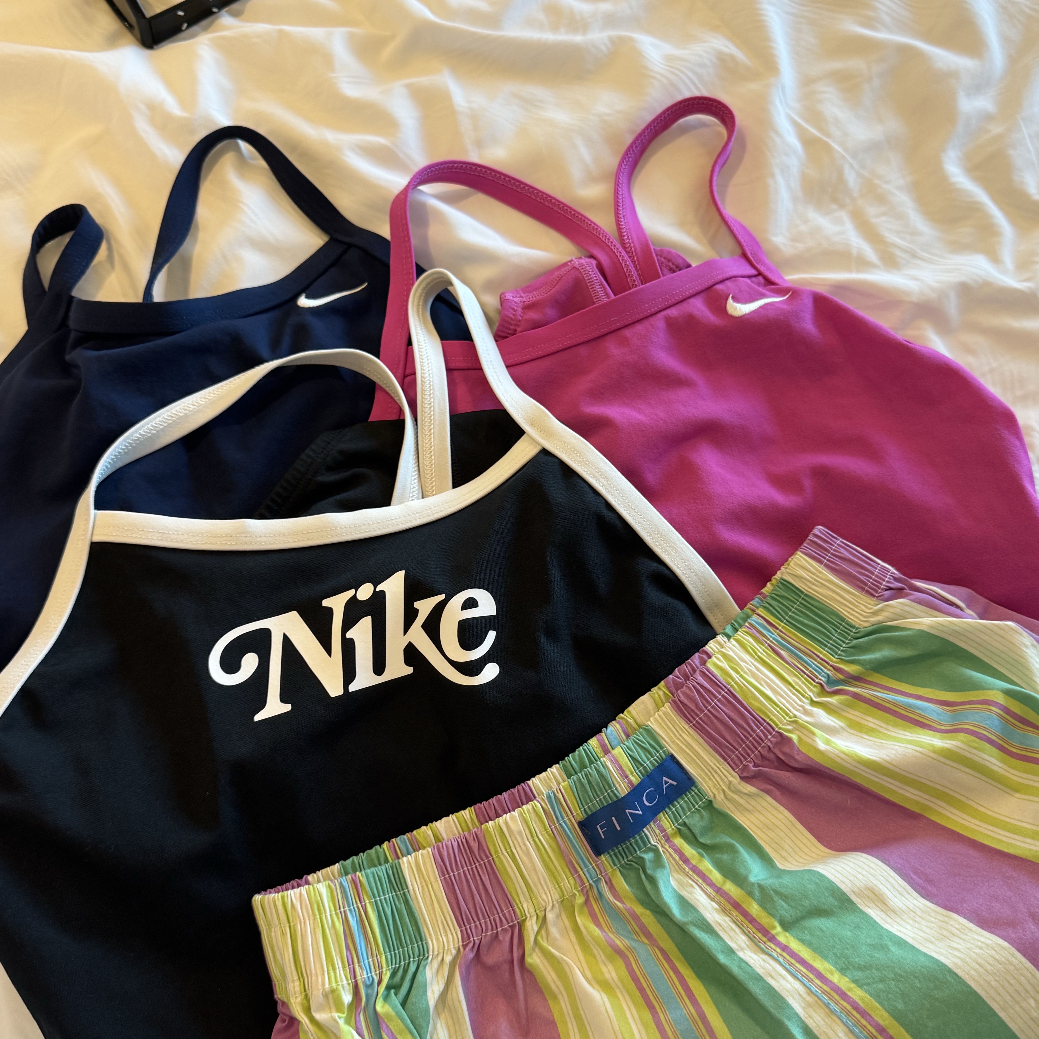 (W) Nike Swim Origins Heritage Logo Graphic Racerback High Cut Court Purple, (W) Nike Swim Heritage Retro Logo Racer Back Swimsuit Black 착용 스타일 - 2