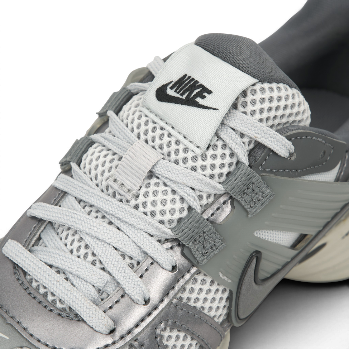 나이키 V2K 런 퓨어 플래티넘 울프 그레이(Nike V2K Run Pure Platinum Wolf Grey) - 7