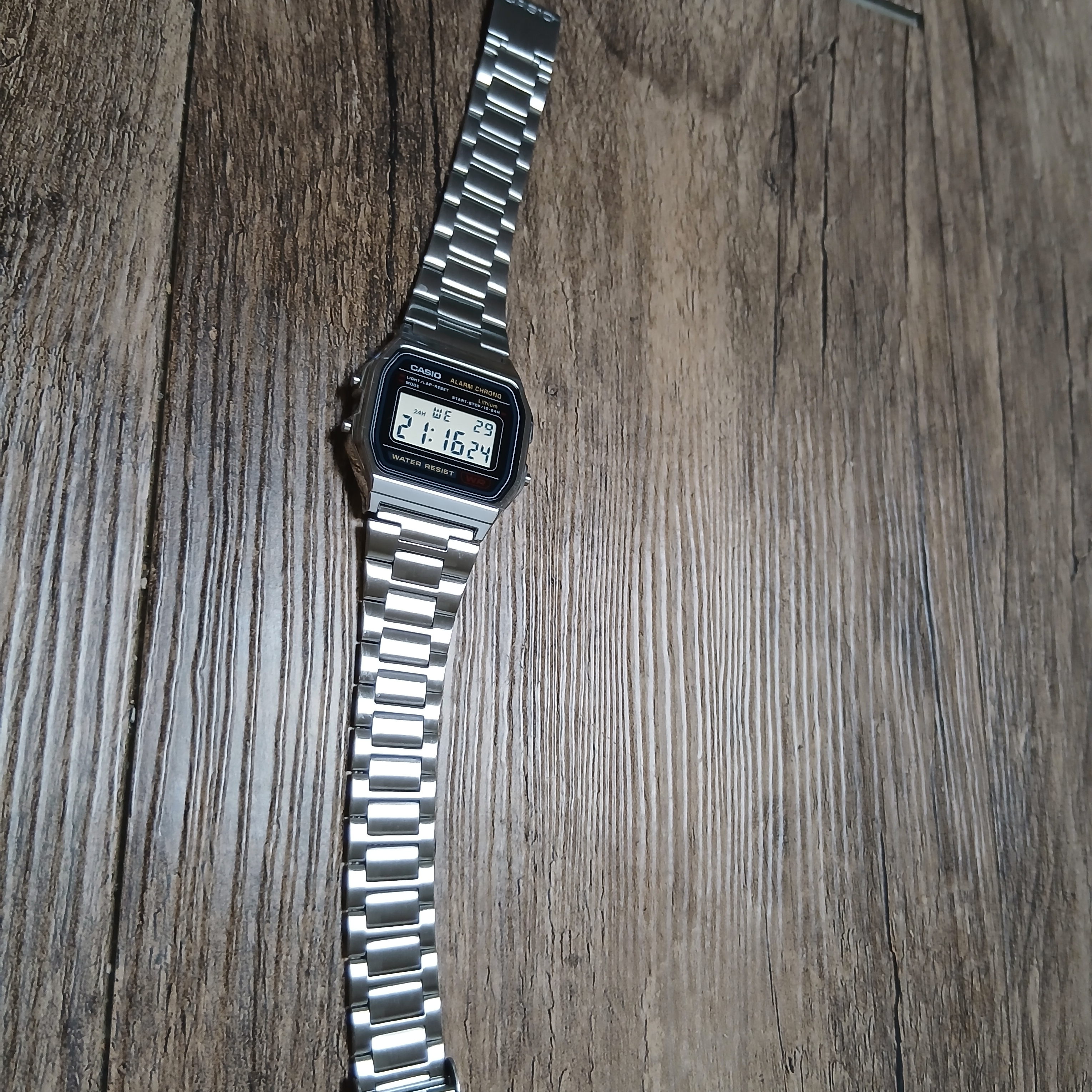 Casio A-158WA-1 착용 스타일 - 2