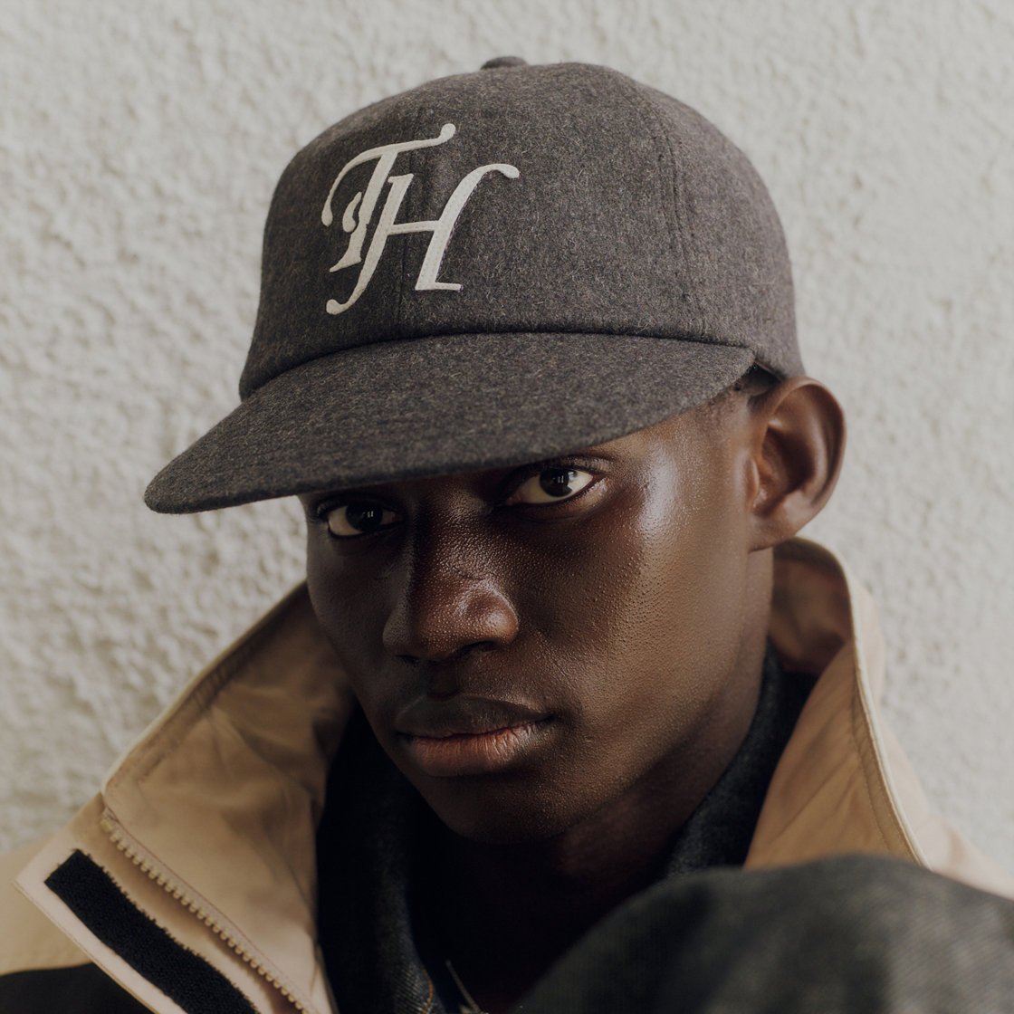 트래픽하모니 울블랜드 TH 아플리케 로고 딥핏 6패널 캡 그레이(Traffic Harmony Wool Blend TH Applique Logo 6-Panel Cap Grey) - 3