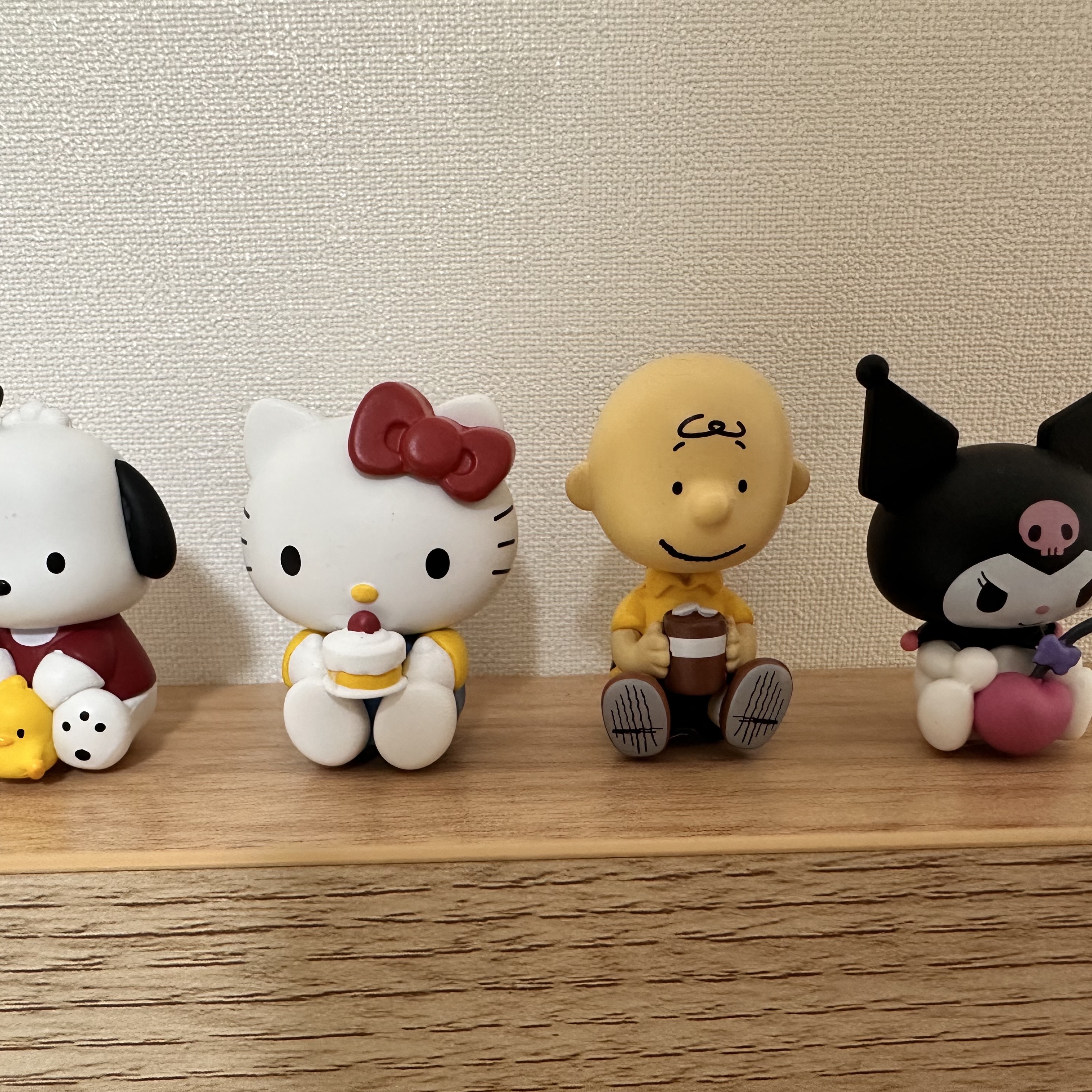 Royche Peanuts Snoopy Monitor Figure - Charlie Brown / Snoopy & Woodstock 착용 스타일