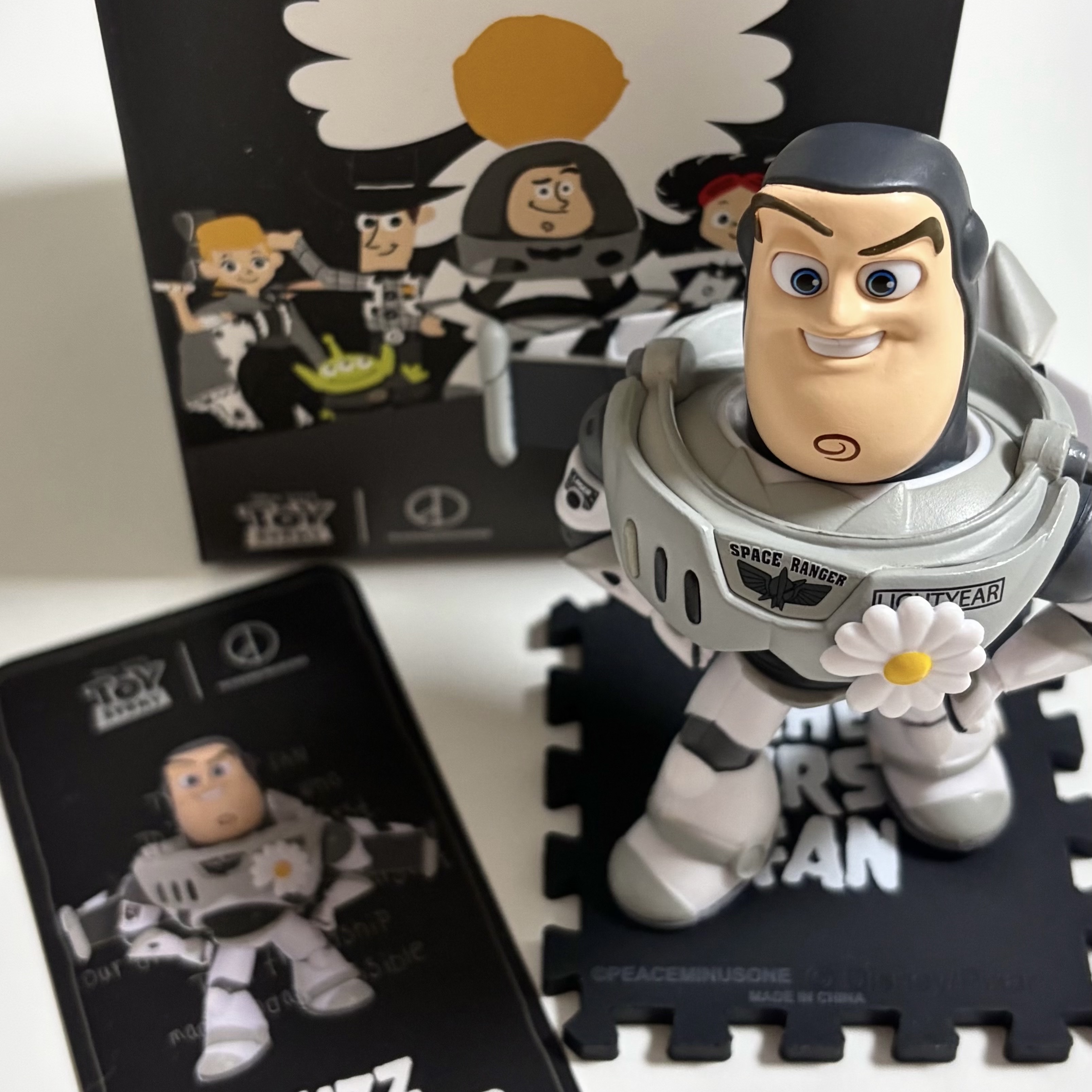 Peaceminusone x Toy Story The First Fan Figure 02 Sealed Case (1 Blind Box) 착용 스타일