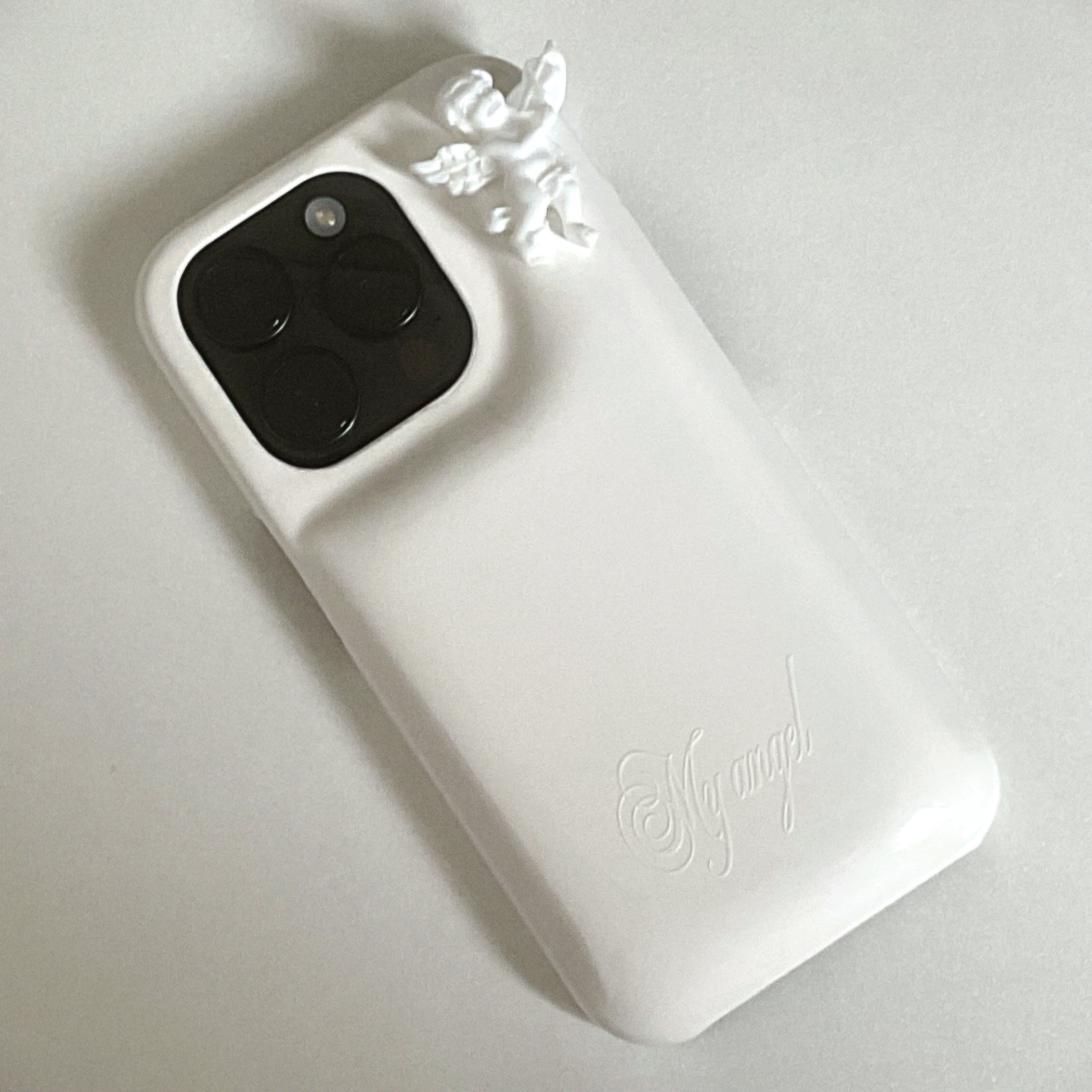 MOCKGA Angel Case 착용 스타일