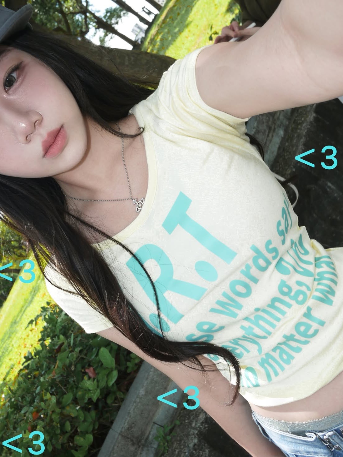 venhit MRT Vivid U-Neck Slim Fit Short Sleeve T-Shirt Yellow, venhit AM plitude Flat Bill Cap Charcoal 착용 스타일 - 9