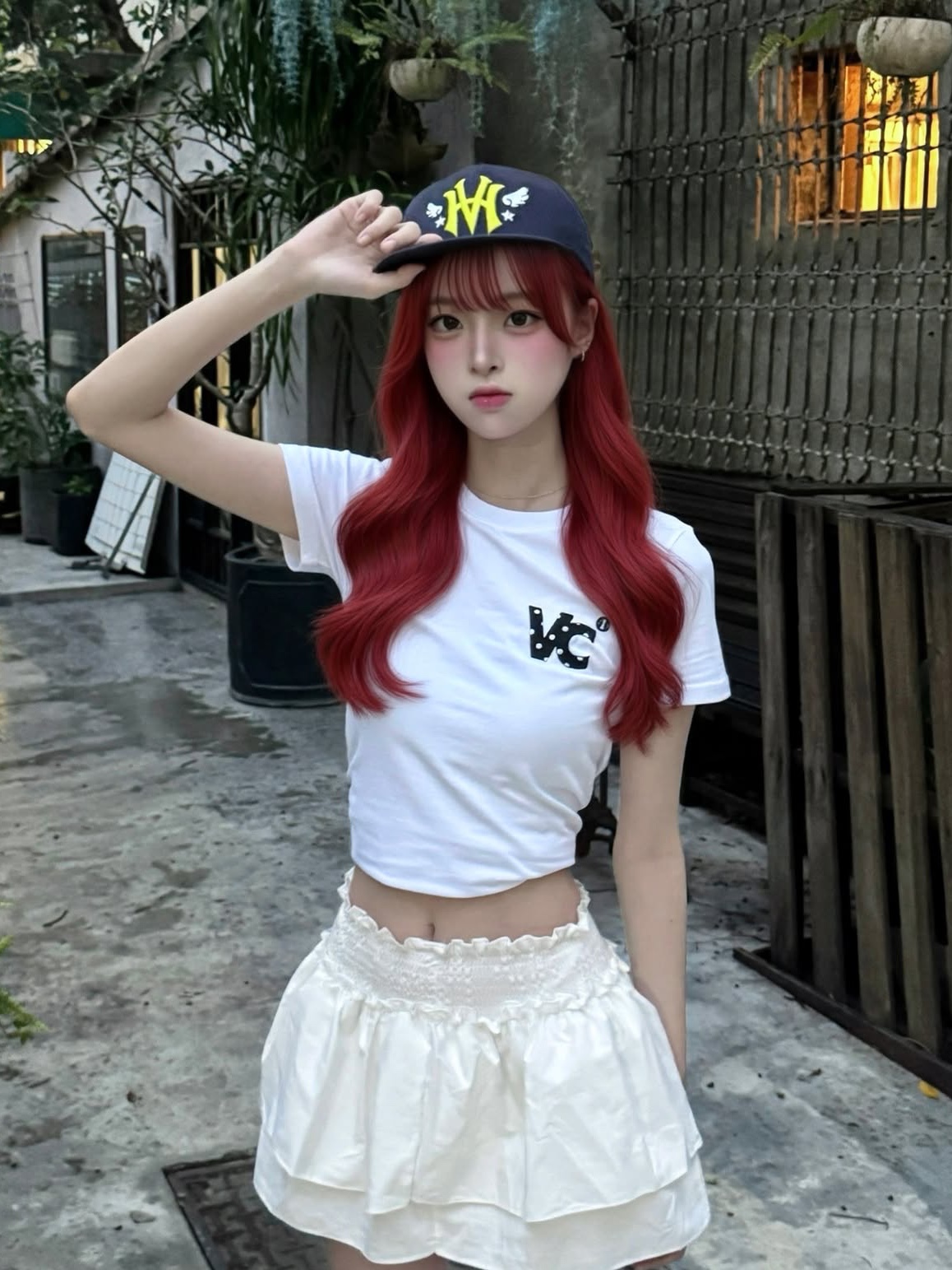 venhit VC Signature Embroidered Slim Fit Short Sleeve T-Shirt Dot White, venhit ECA Rabbit Star Cap 착용 스타일 - 1