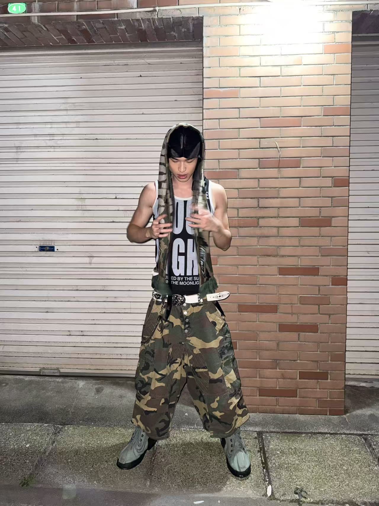 STEEPC Slogan*Sleeveless, STEEPC Tuesday*Camouflage Bermuda Pants 착용 스타일 - 6