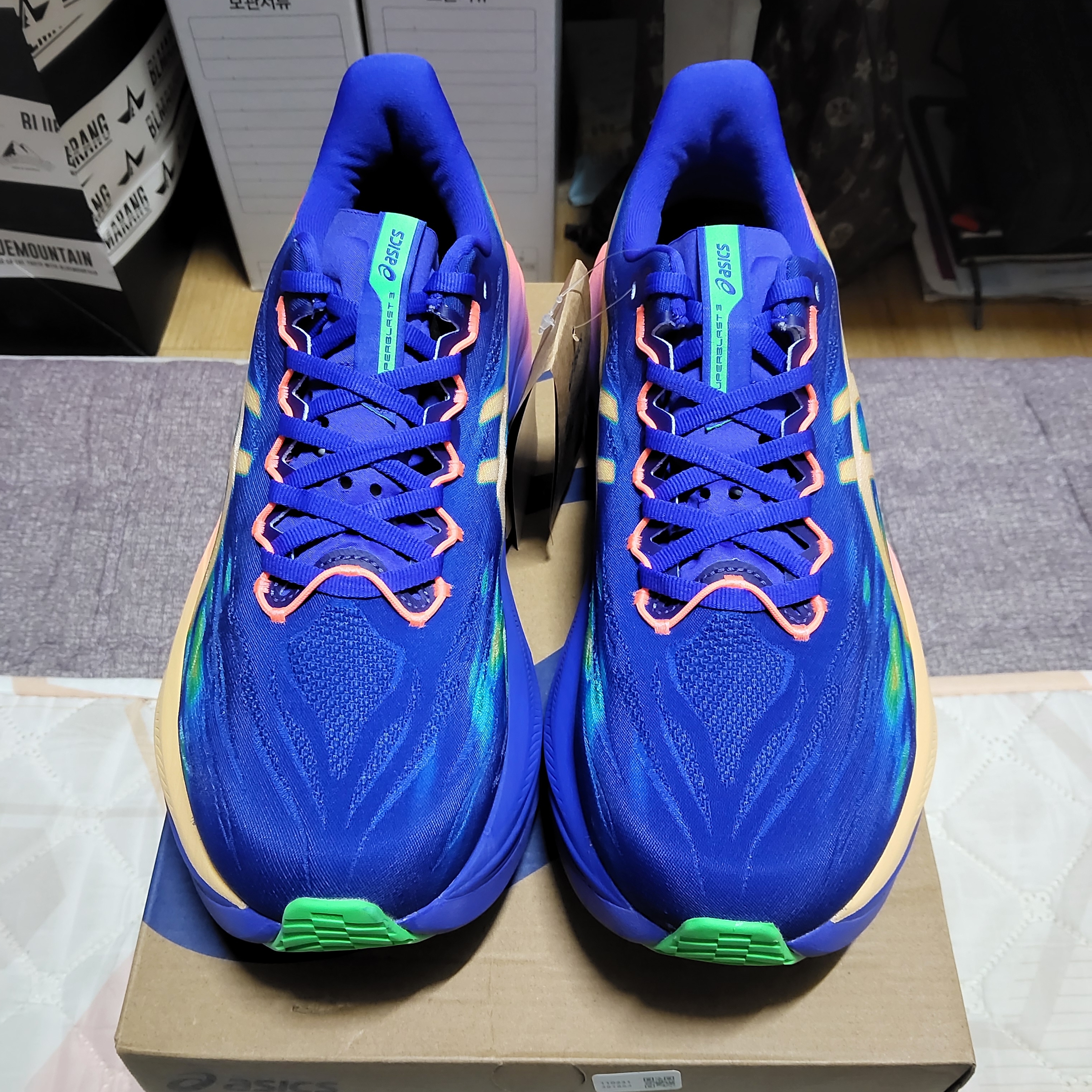 Asics Superblast 3 Cobalt Burst Light Orange 착용 스타일 - 1