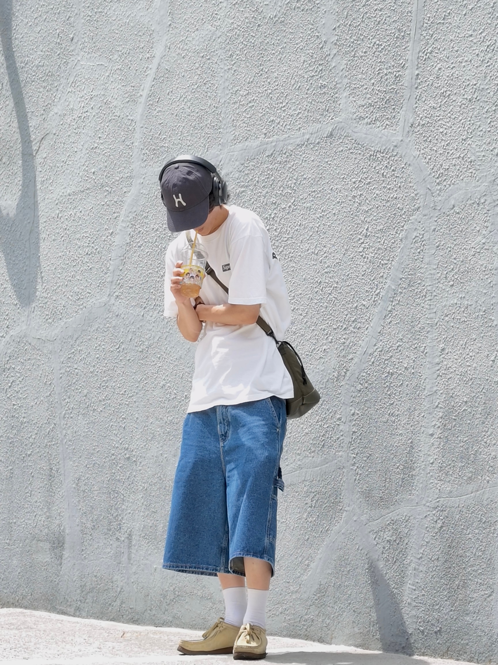 Supreme Body Snatchers T-Shirt White - 23SS, GU x Undercover 2-Way Bag Olive 착용 스타일 - 2