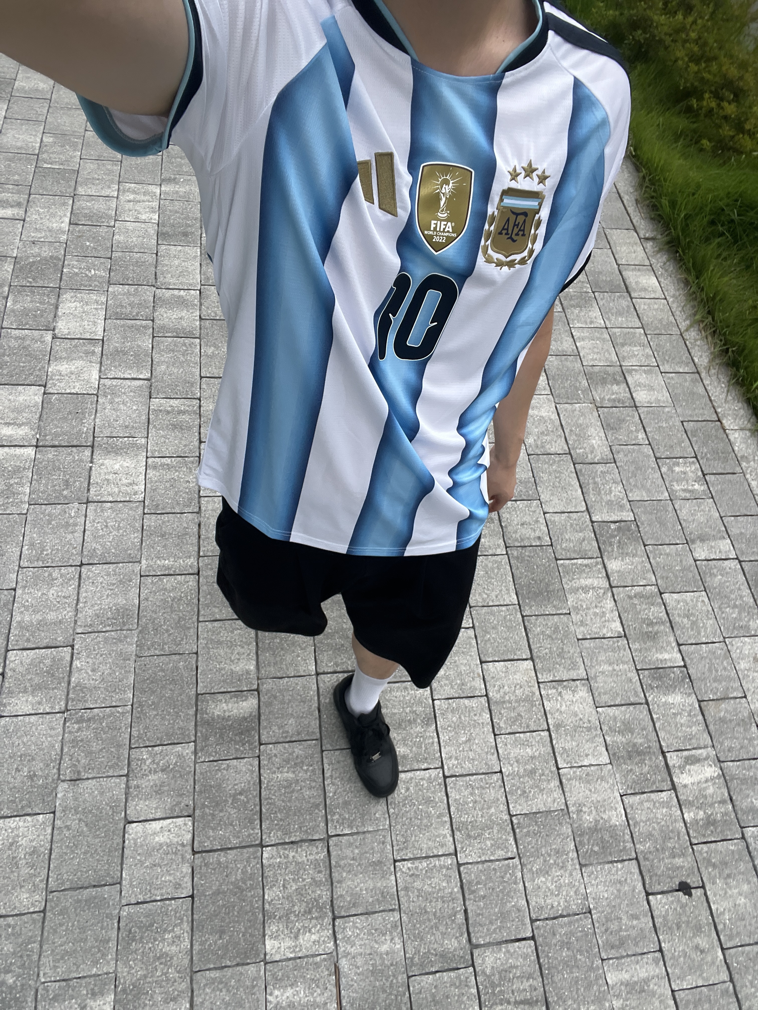 Nike Air Force 1 '07 Low Triple Black, Adidas Argentina 2026 Home Jersey White Icey Blue - KR Sizing (Non Marking Ver.) 착용 스타일 - 2