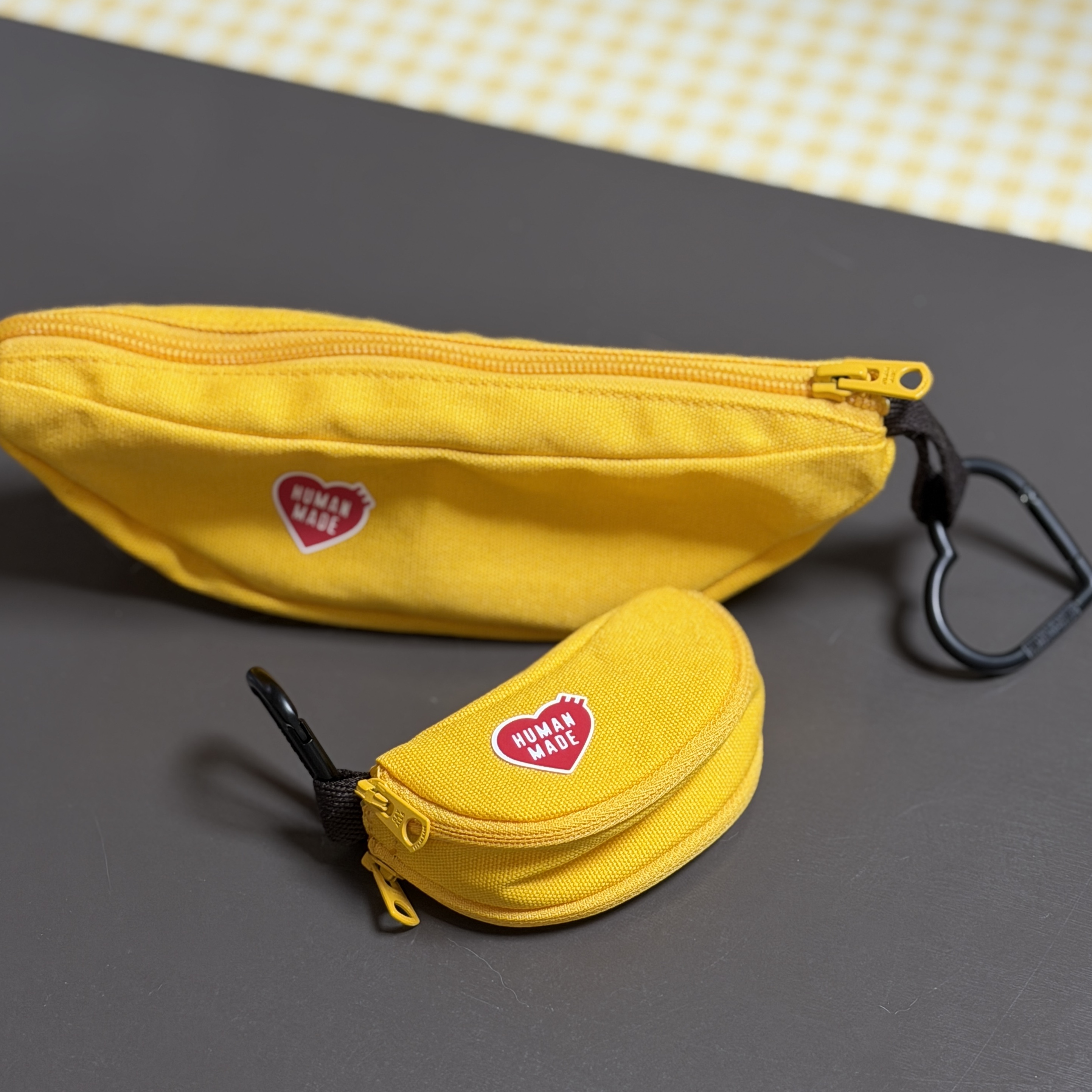 Human Made Banana Pouch Yellow 착용 스타일