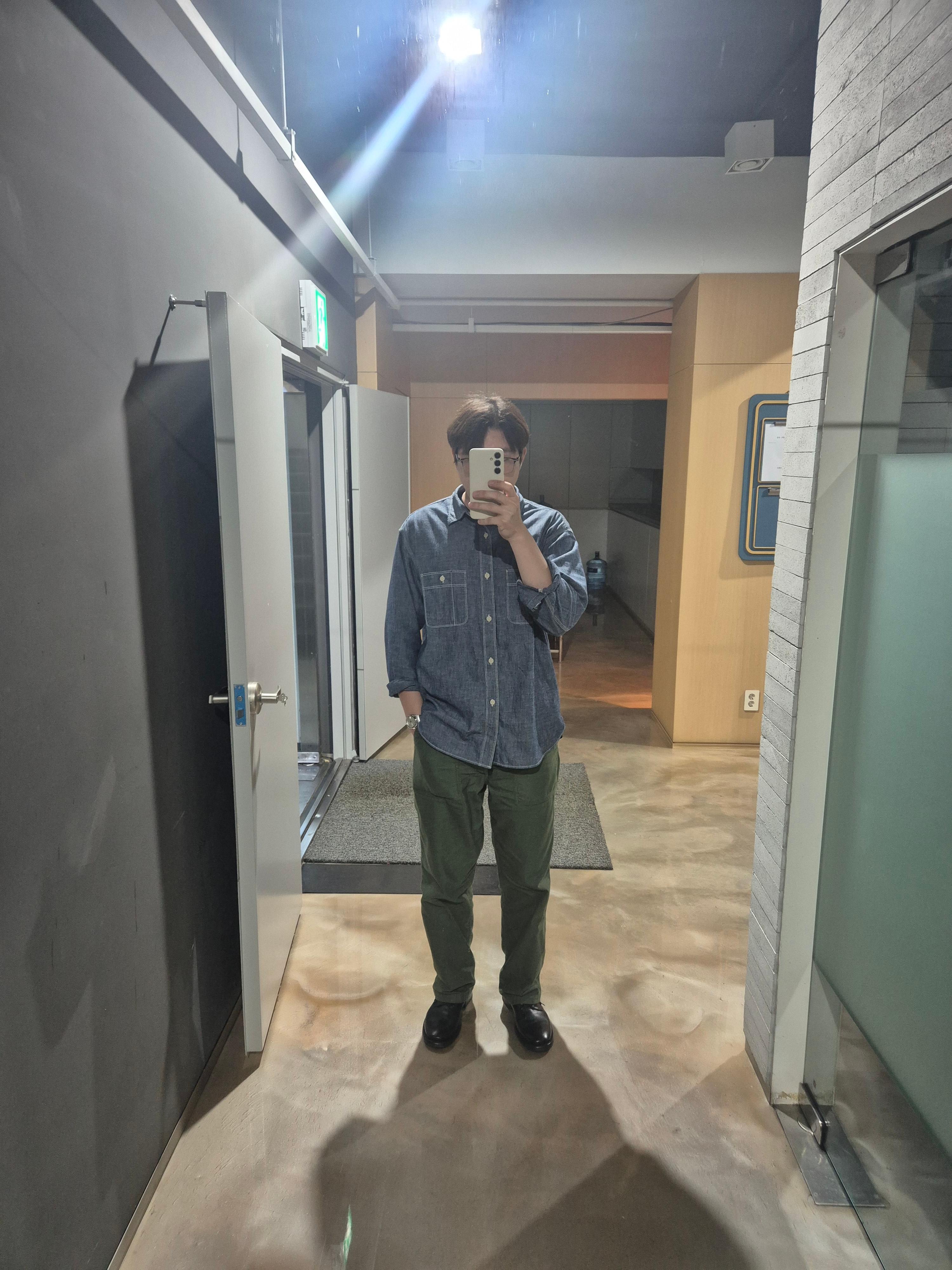 Orslow 5002 US Army Fatigue Pants Green 착용 스타일 - 1