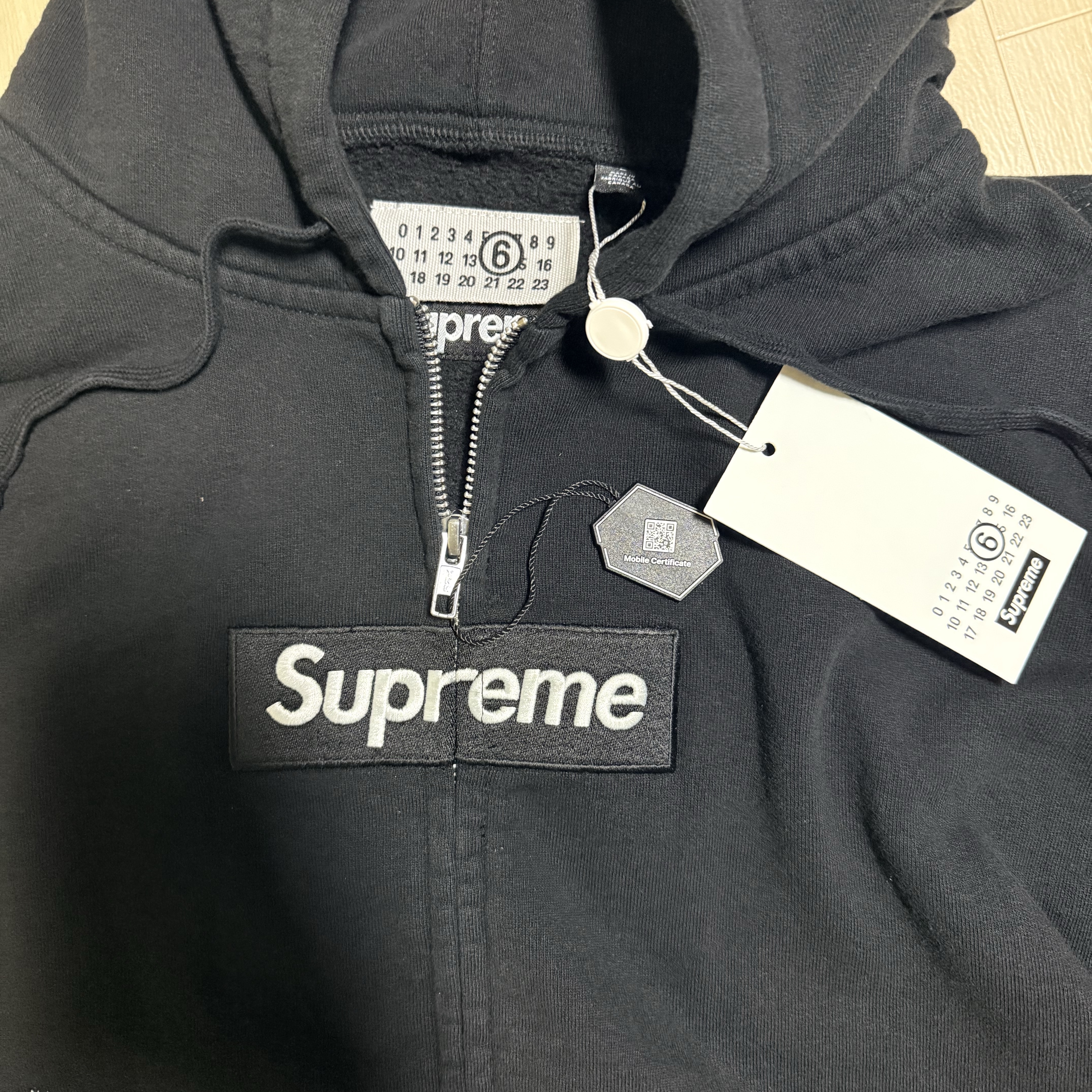 Supreme x MM6 Maison Margiela Box Logo Zip Up Hooded Sweatshirt Black - 26SS 착용 스타일 - 2