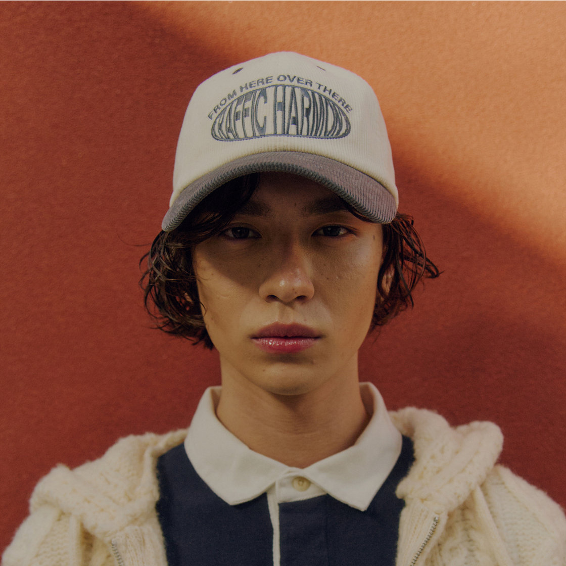 트래픽하모니 코듀로이 라운드 로고 딥핏 볼캡 아이보리&그레이(Traffic Harmony Corduroy Round Logo Deep Fit Ball Cap Ivory & Grey) - 2