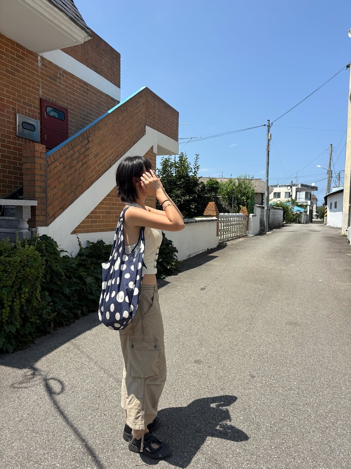 CHOWOO Vintage Military Capri Cargo Pants Washed Beige, CHOWOO Vintage Military Capri Cargo Pants Washed Khaki 착용 스타일 - 3