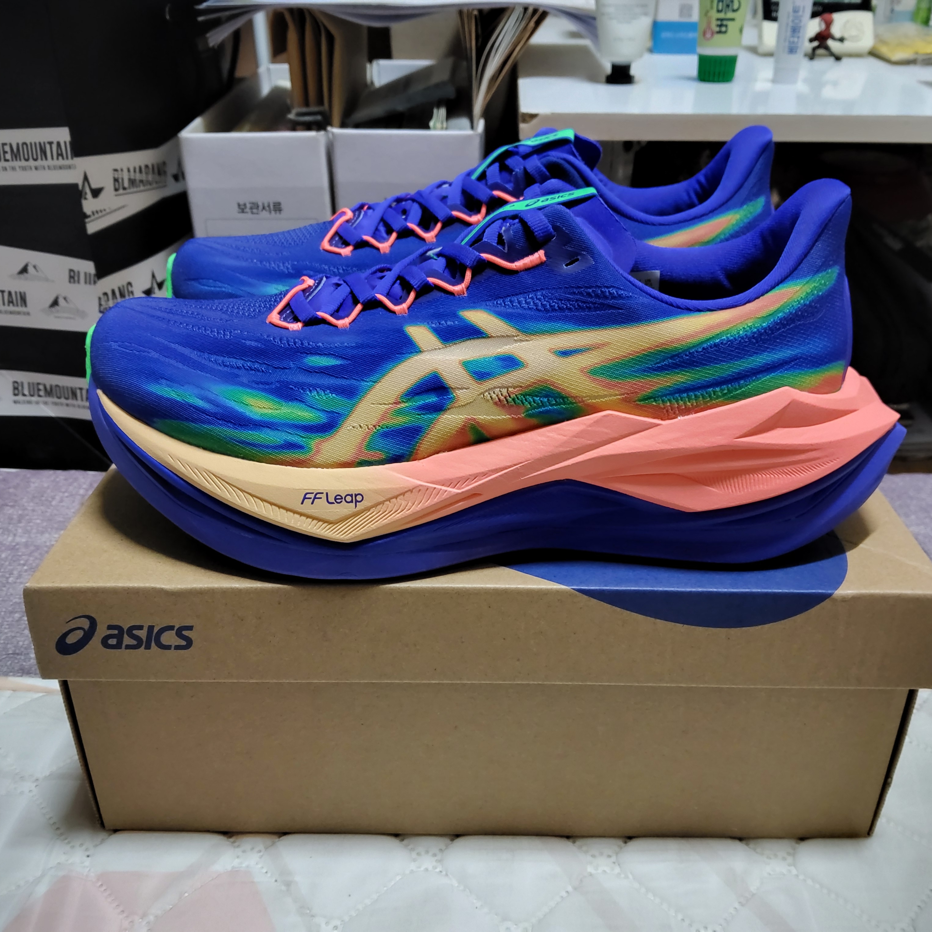 Asics Superblast 3 Cobalt Burst Light Orange 착용 스타일 - 2