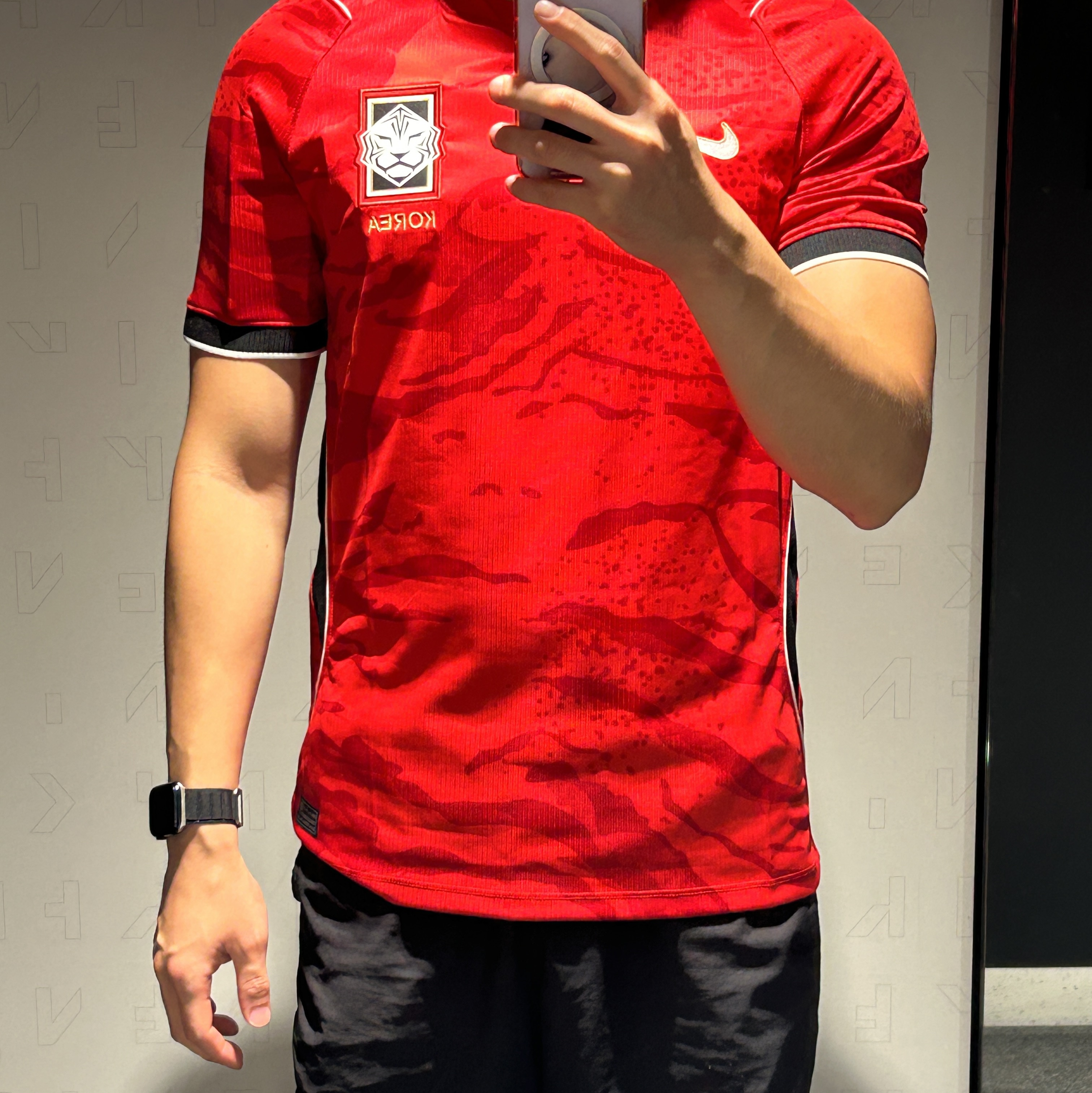 Nike Korea 2026 Stadium Home Dri-Fit Soccer Replica Jersey Global Red Black (Non Marking Ver.) 착용 스타일