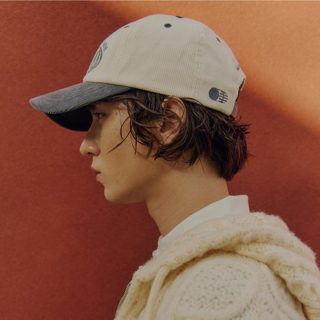 트래픽하모니 코듀로이 라운드 로고 딥핏 볼캡 아이보리&그레이(Traffic Harmony Corduroy Round Logo Deep Fit Ball Cap Ivory & Grey) - 4
