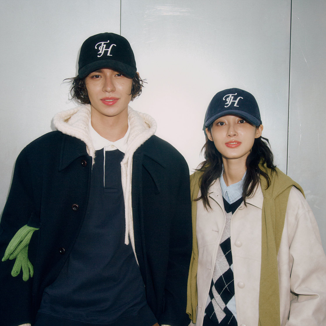 트래픽하모니 코듀로이 TH 로고 딥핏 볼캡 블랙(Traffic Harmony Corduroy TH Logo Deep Fit Ball Cap Black) - 3