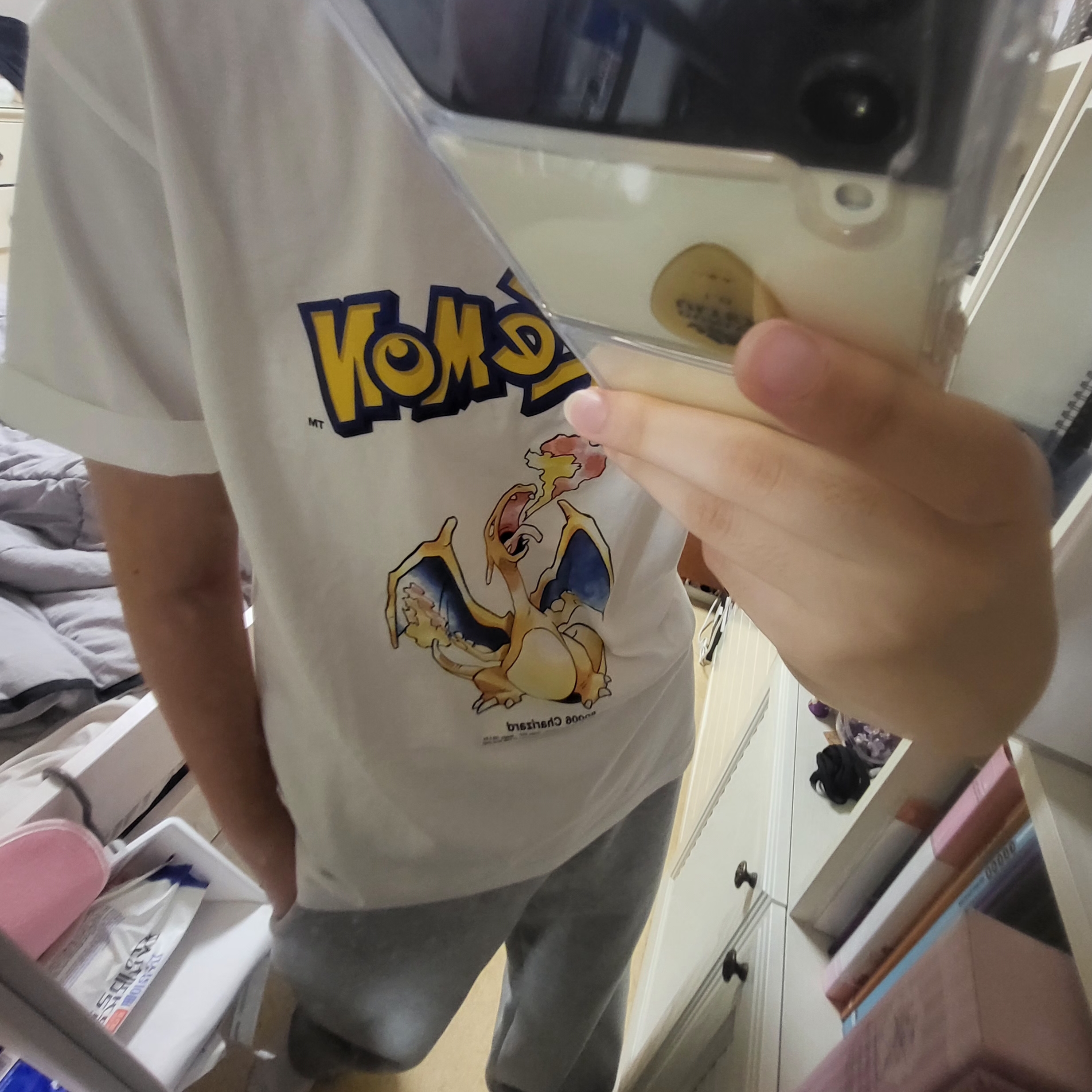 Uniqlo UT x Pokemon Graphic T-Shirt 1A White, Uniqlo C Sweat Wide Pants Gray 착용 스타일