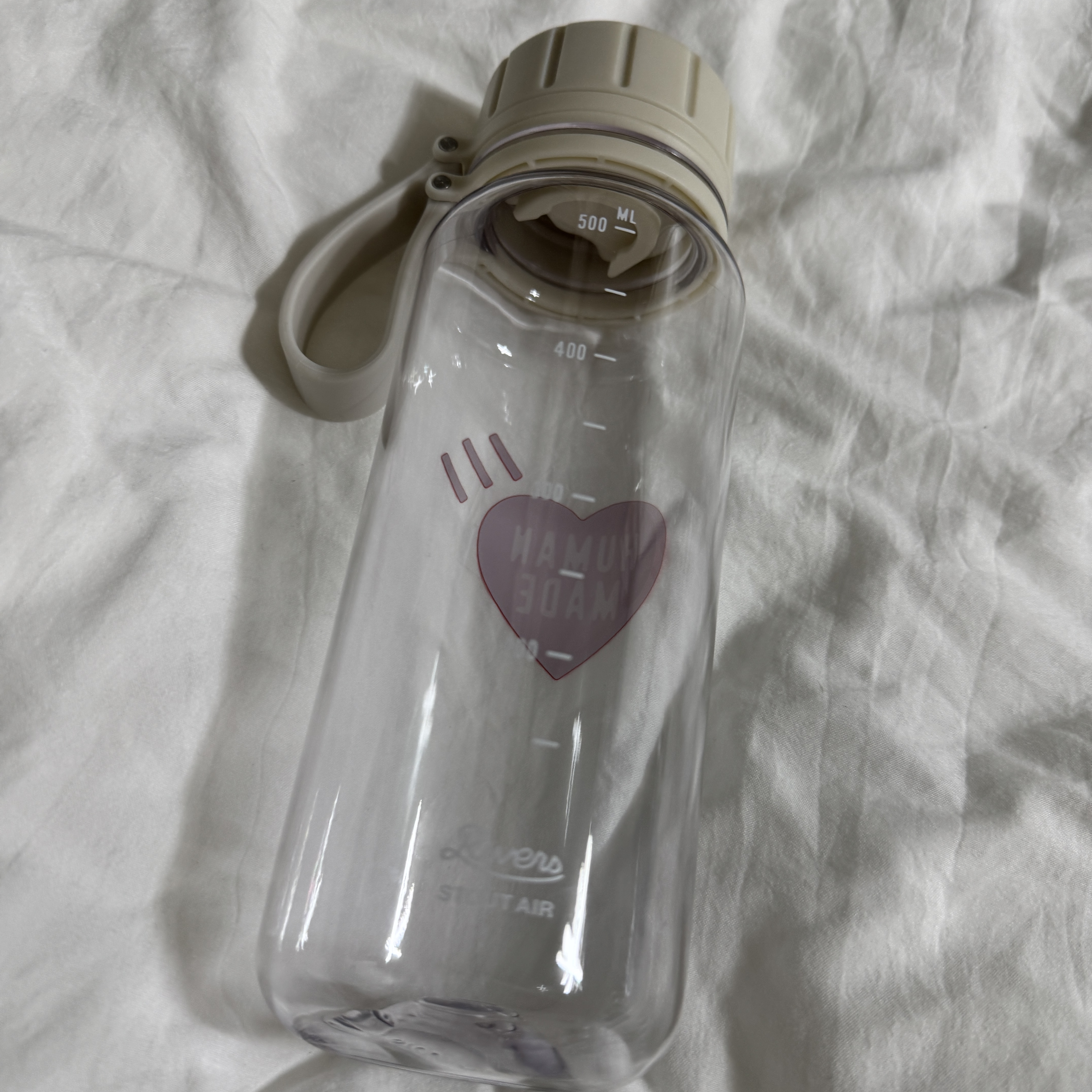 Human Made HM Water Bottle 550ml White 착용 스타일 - 4