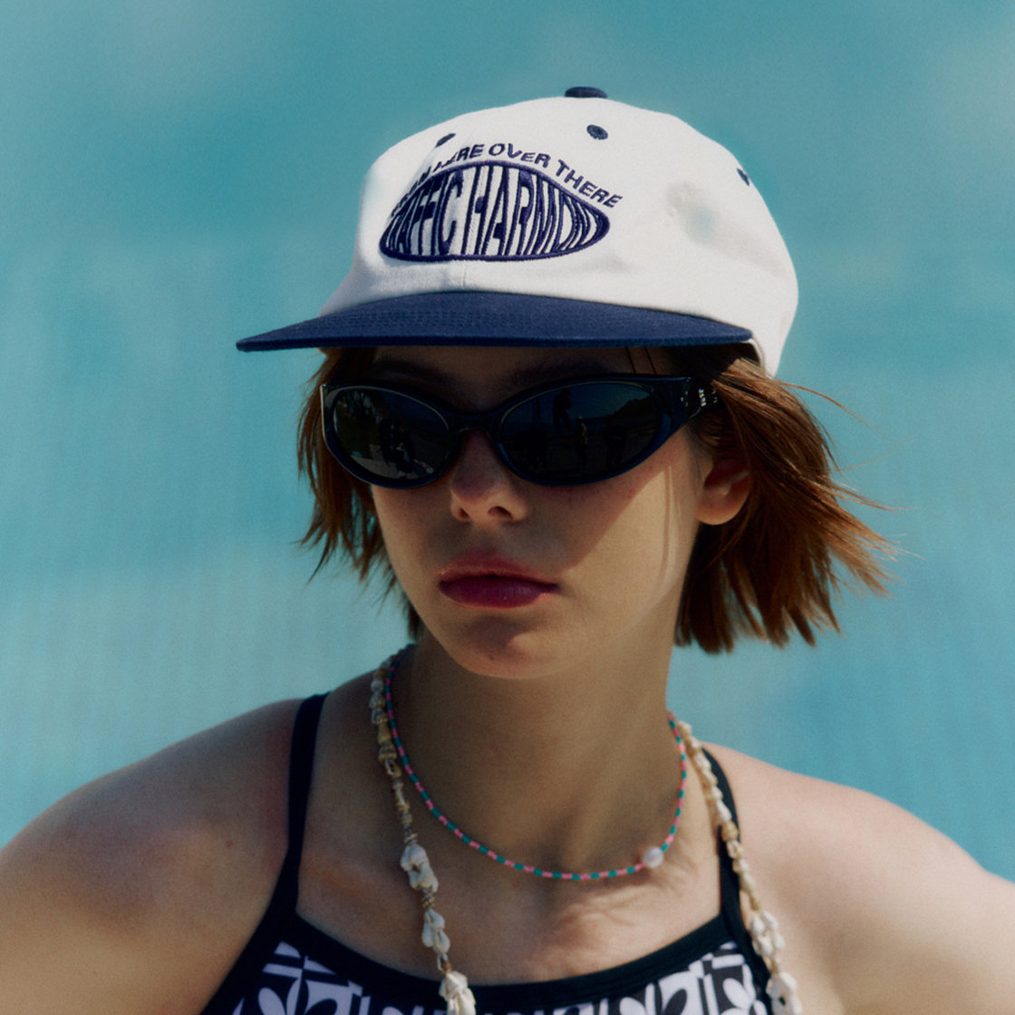 트래픽하모니 라운드 로고 트러커햇 아이보리&네이비(Traffic Harmony Round Logo Trucker Hat Ivory & Navy) - 2