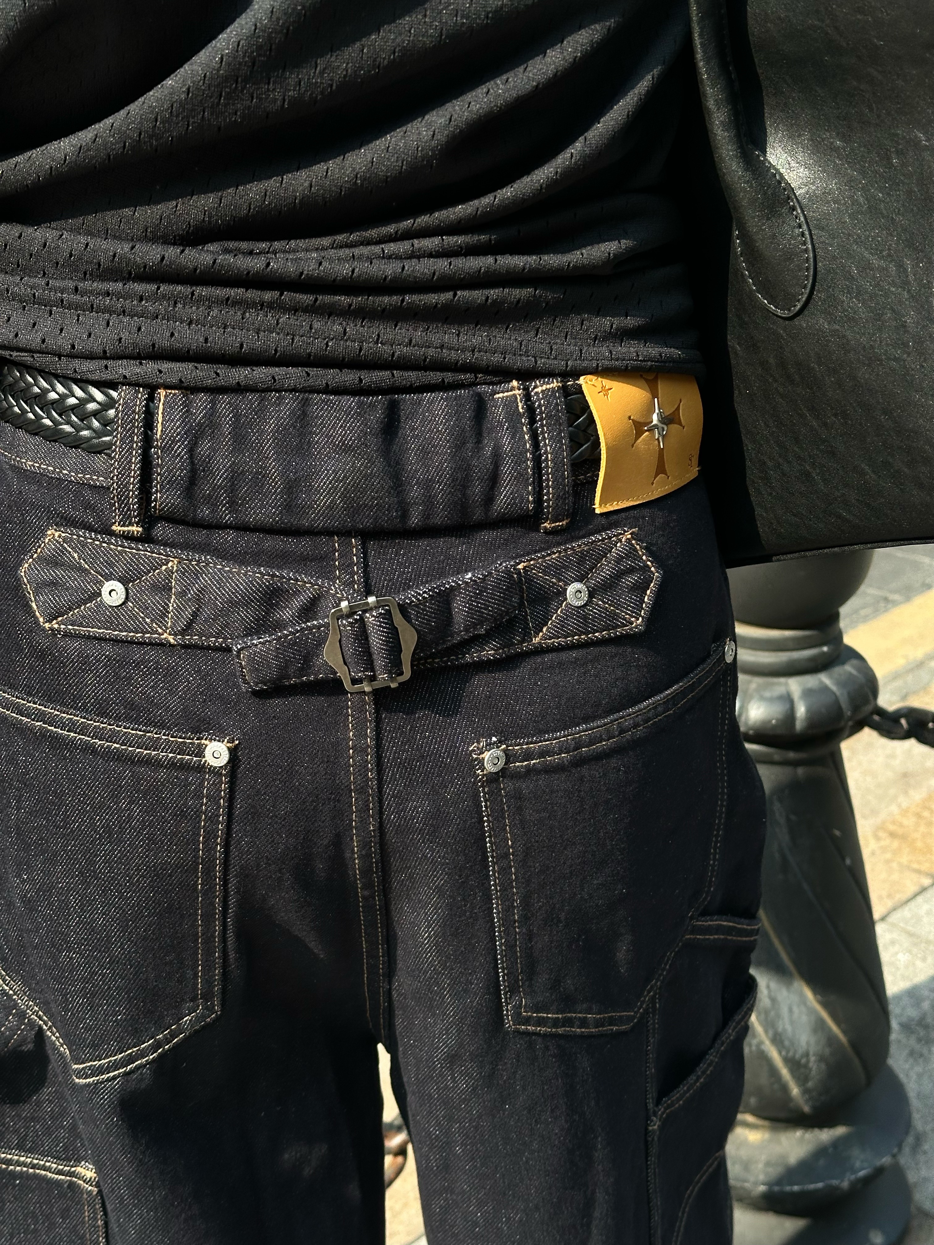 STEEPC Lazy Indigo Bermuda Jeans 착용 스타일 - 7