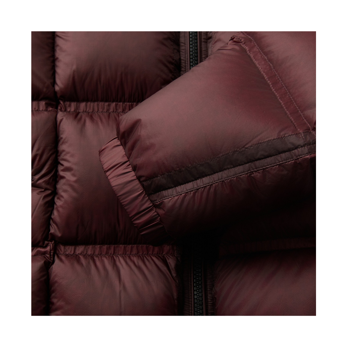 이로 이졸레 경량 7D 스웨트어 퀼팅 다운점퍼 다크 레드(Iro Isolee Lightweight 7D Square Quilted Down Jacket Dark Red) - 5