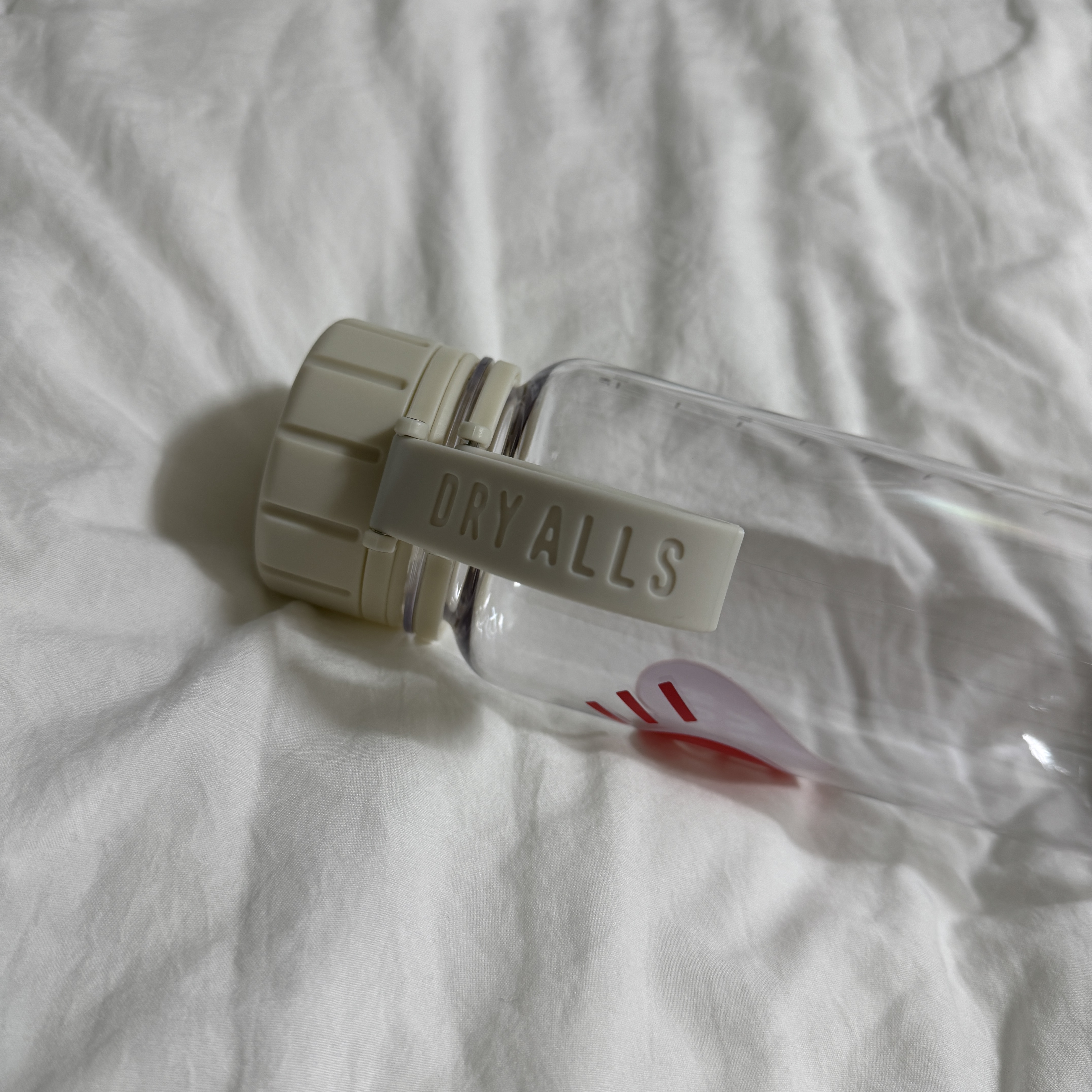 Human Made HM Water Bottle 550ml White 착용 스타일 - 3