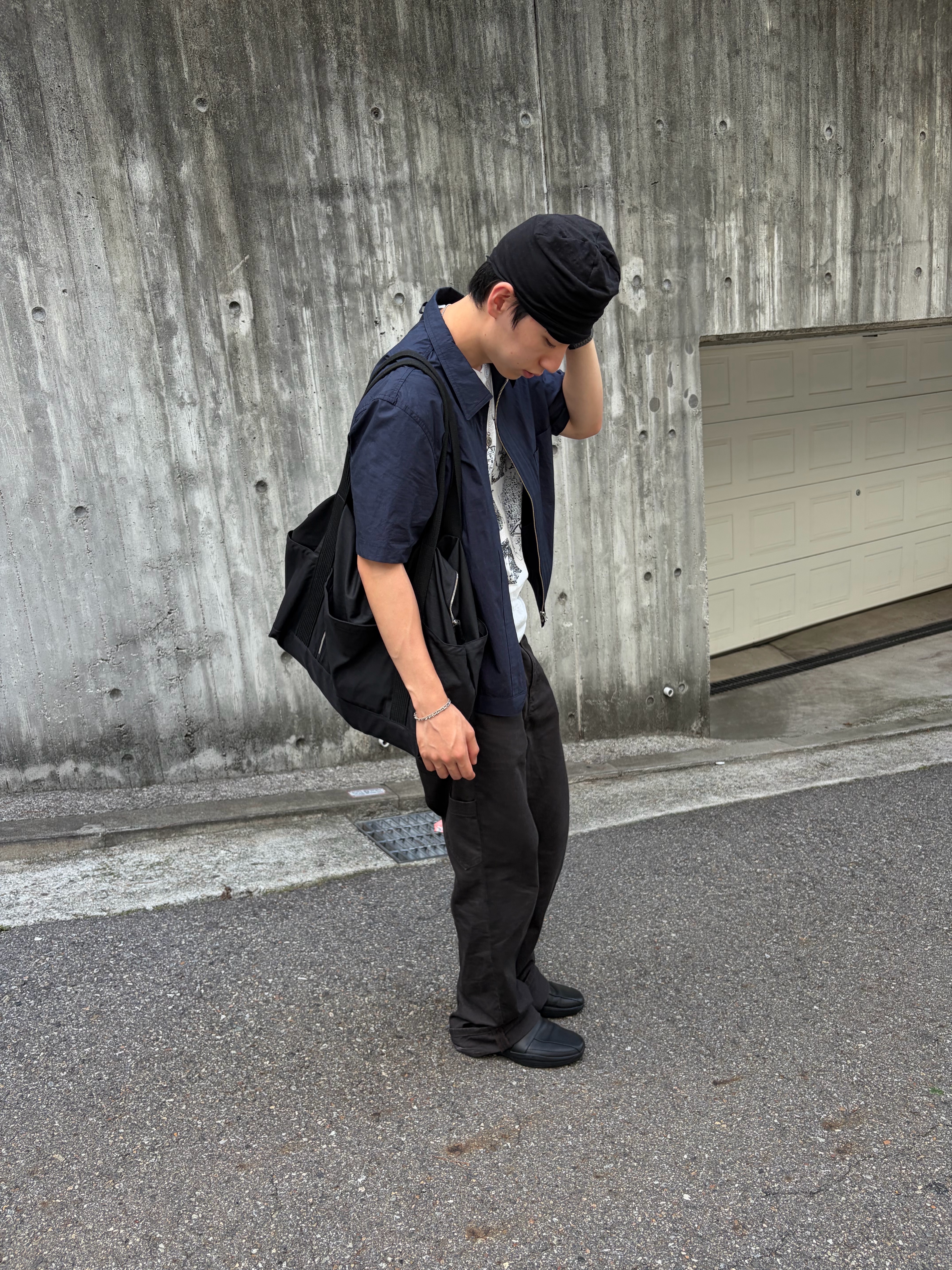 CHOWOO Field Panel Paper Half Shacket Navy 착용 스타일 - 2