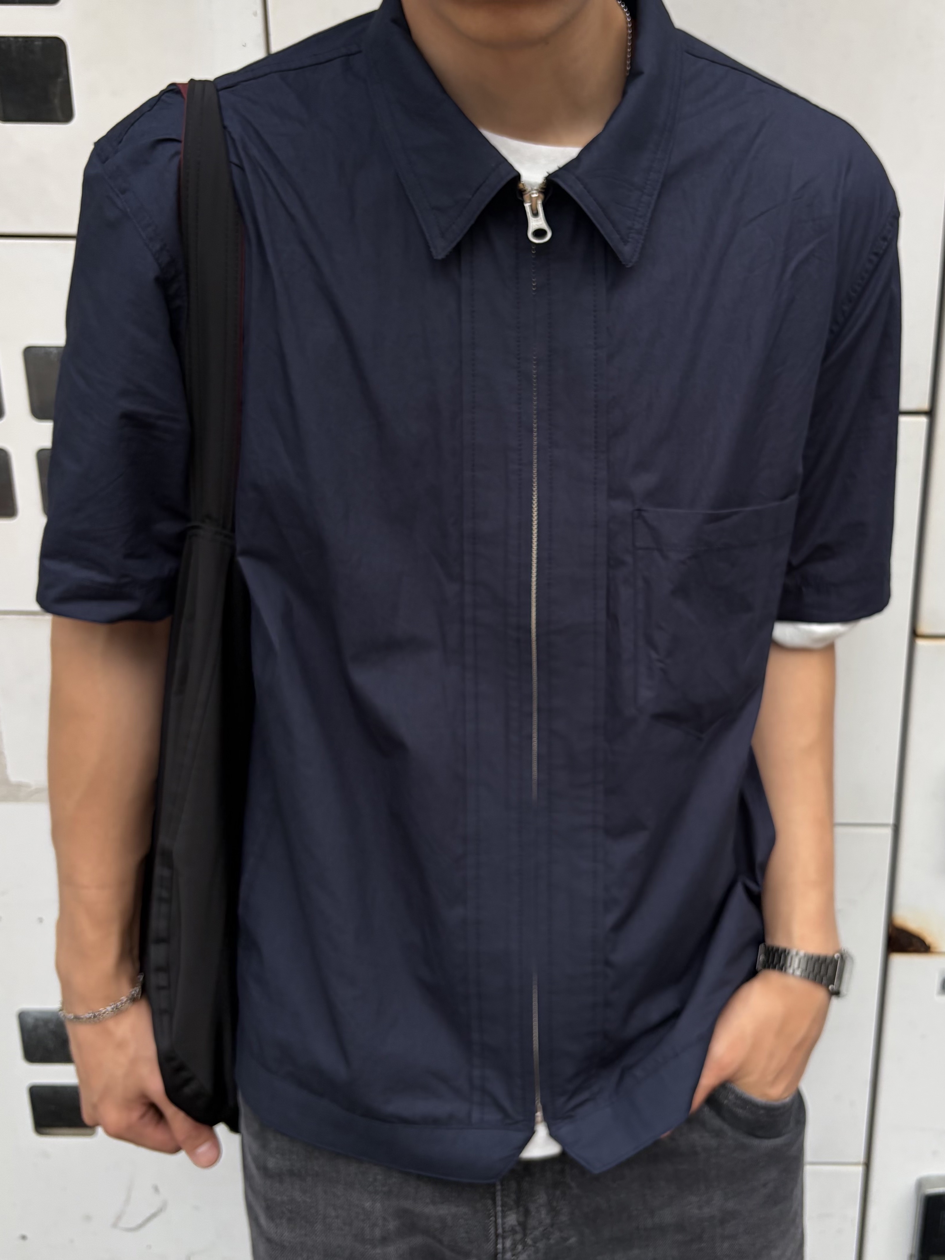 CHOWOO Field Panel Paper Half Shacket Navy 착용 스타일 - 3