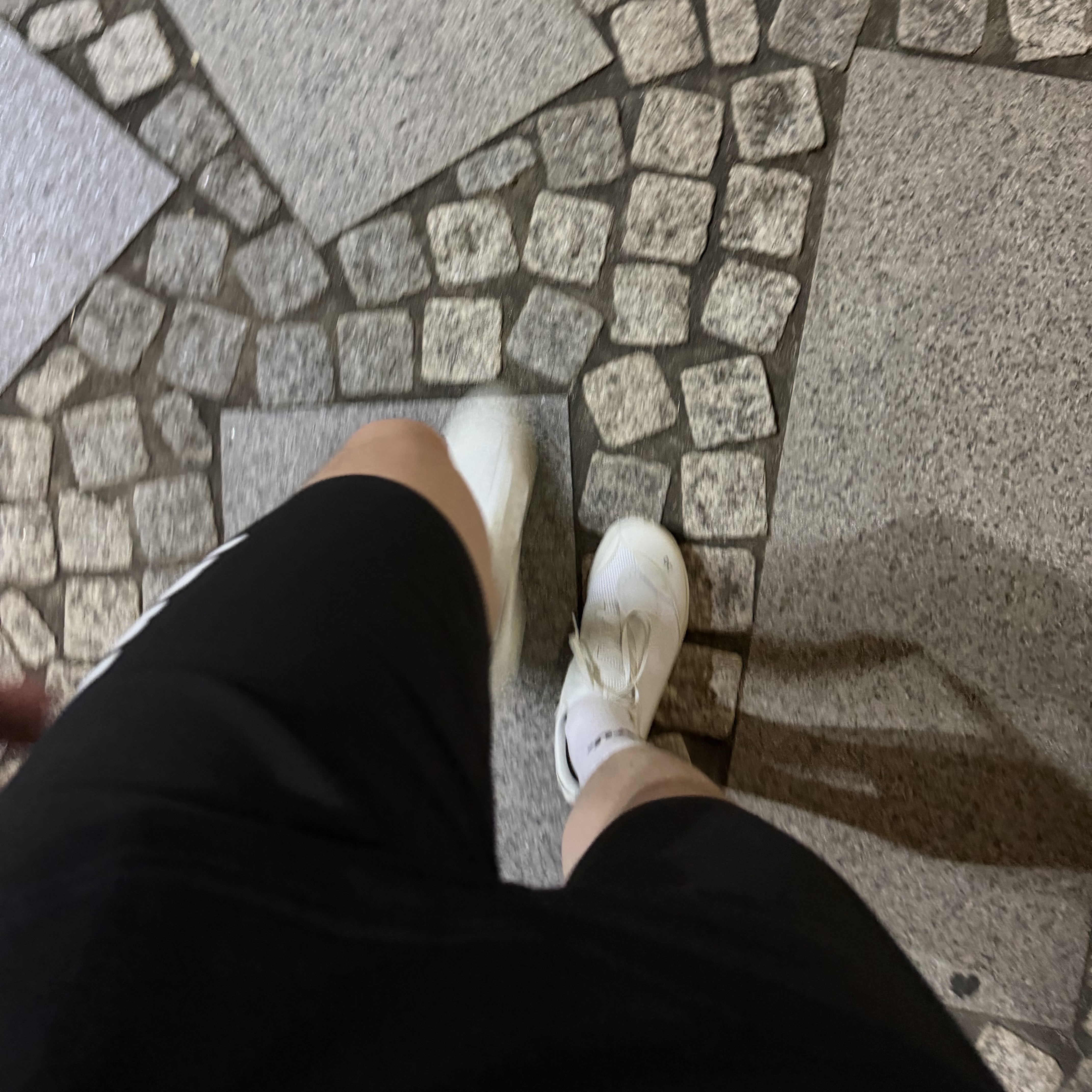 On Running x Post Archive Faction (Paf) Cloudboom Volt White Gale, UVU Half Tight 2.0 Black 착용 스타일