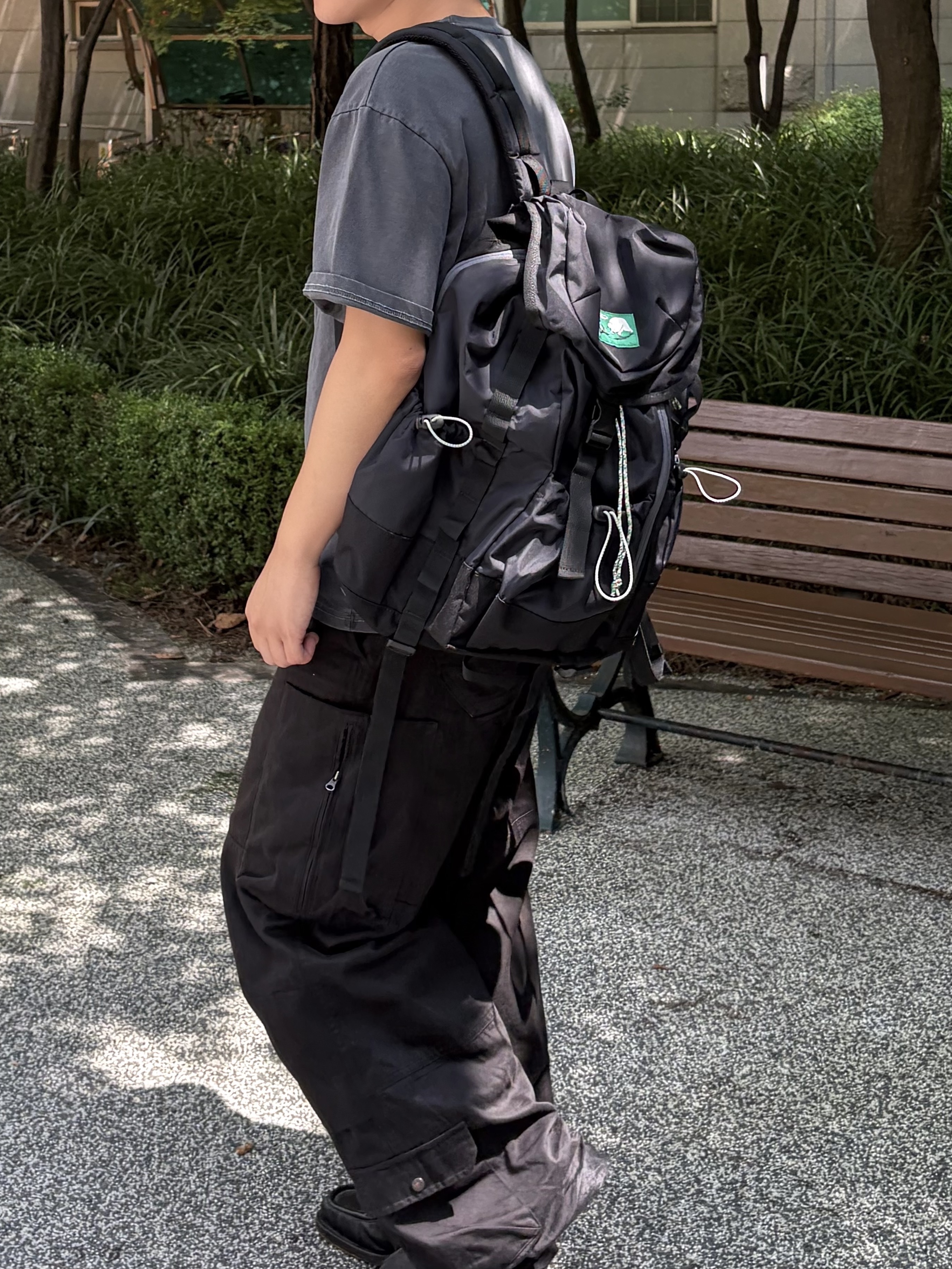 noun Washed Crop T-Shirts Charcoal, Hatchingroom Zip Cargo Work Pants Black 착용 스타일 - 4