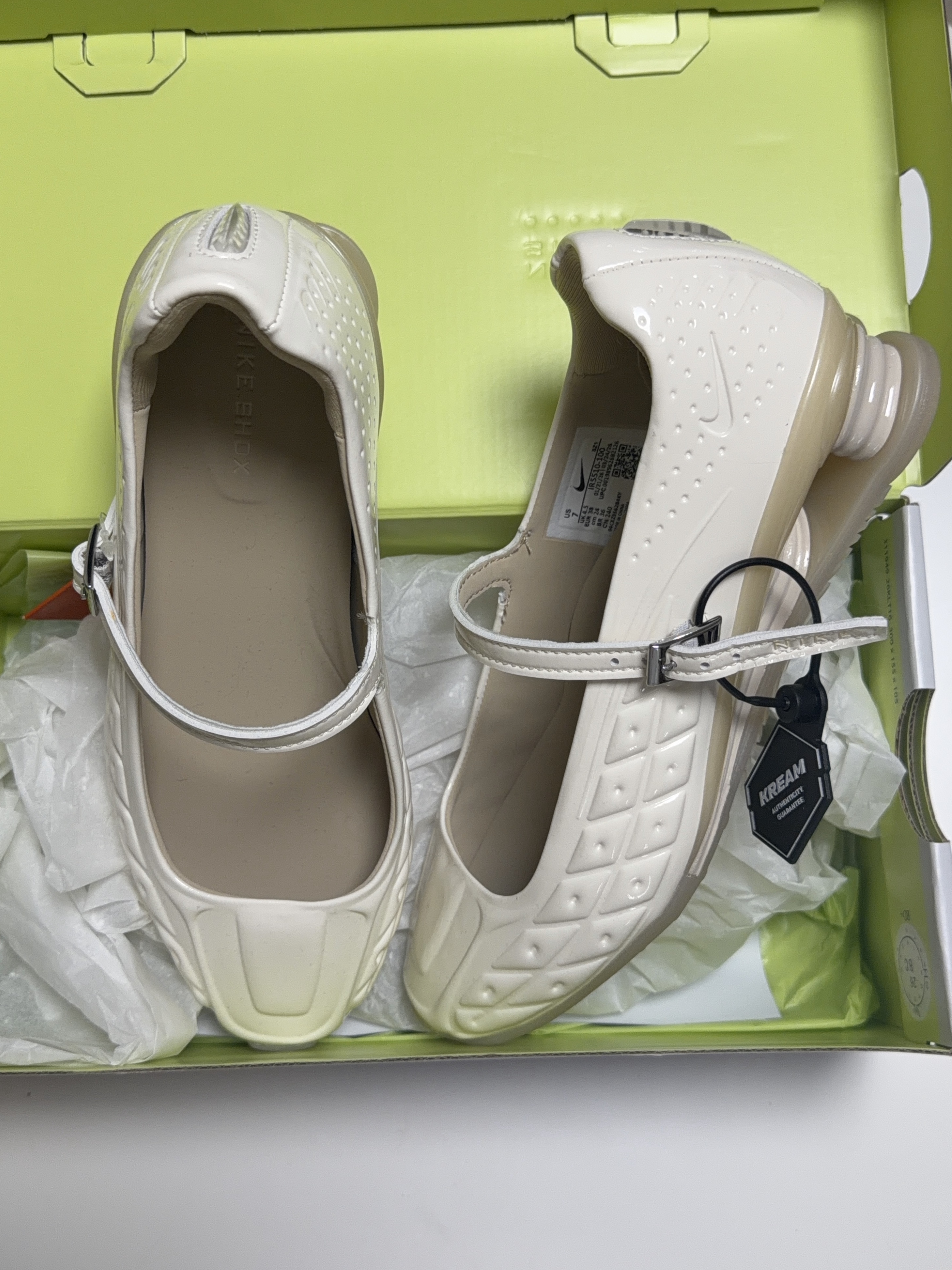 (W) Nike Shox Z Calistra Pale Ivory Oatmeal 착용 스타일 - 1