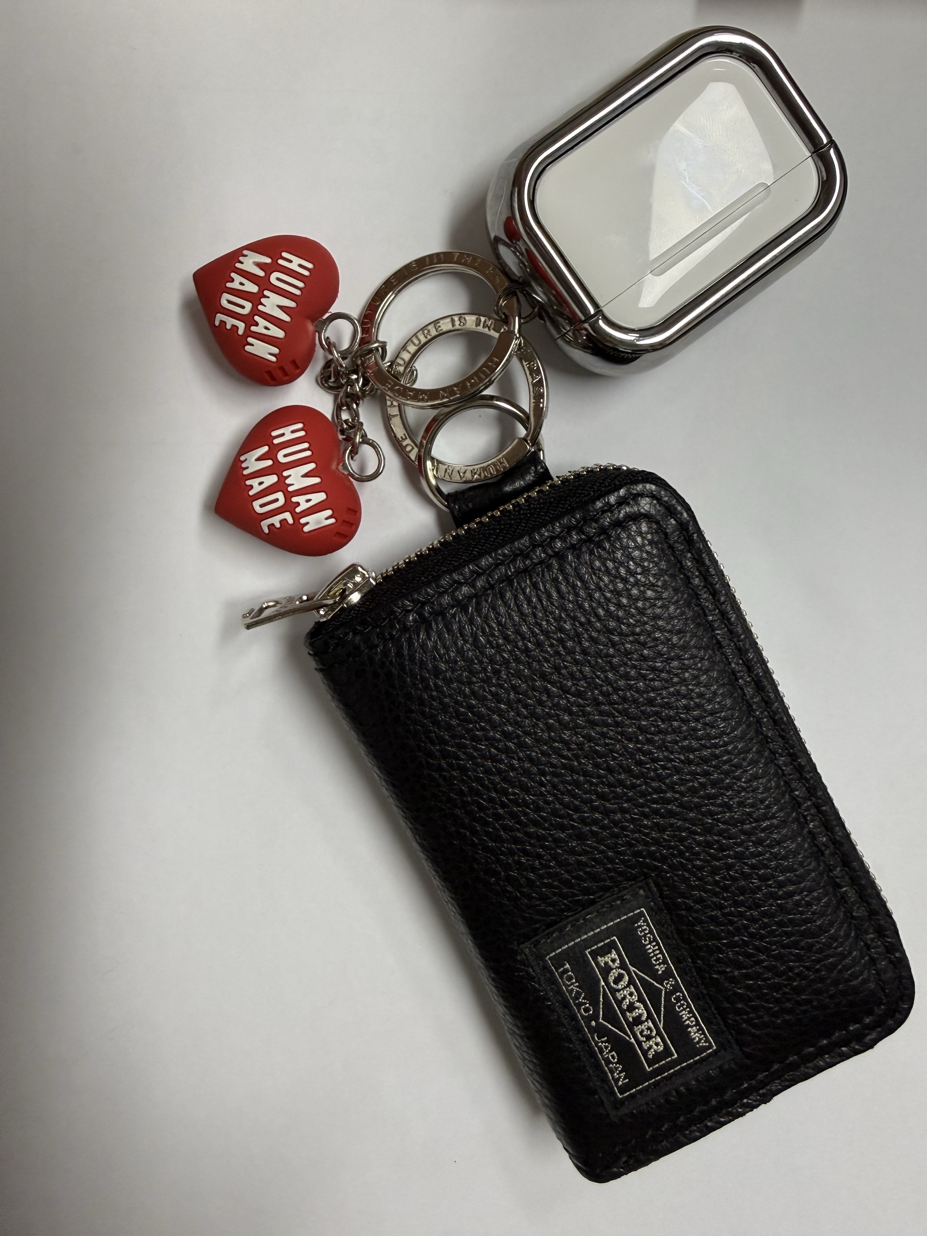Porter Calm Coin Case Black, Human Made Heart Rubber Key Chain Red 착용 스타일