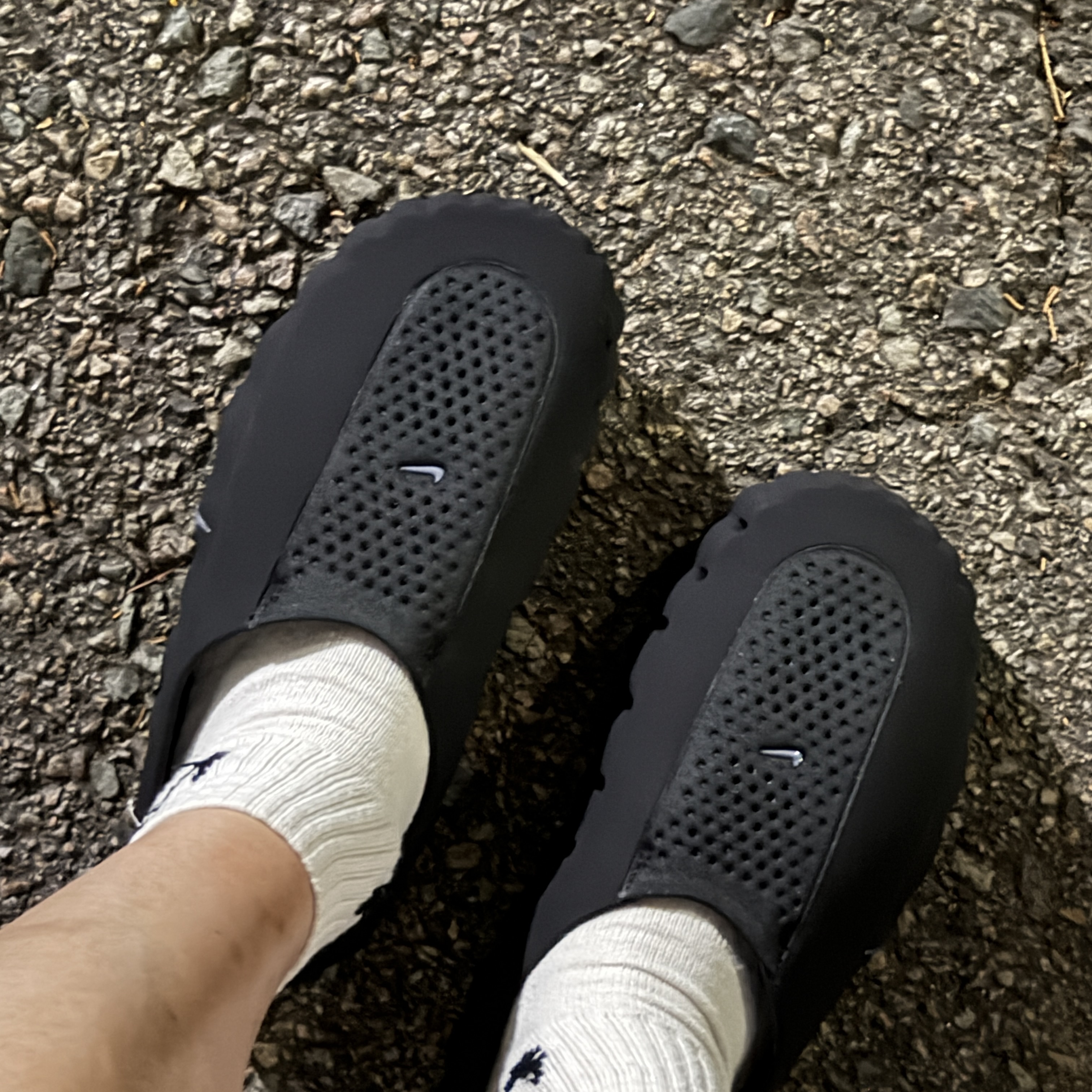 Nike Mind 001 Black Chrome 착용 스타일